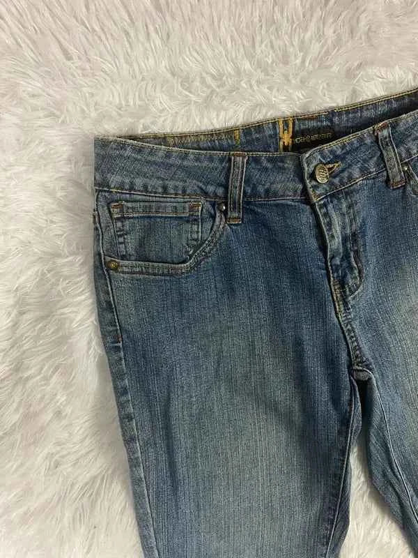 Embroidered Y2K Flared Roca Denim Jeans (Grösse-S)