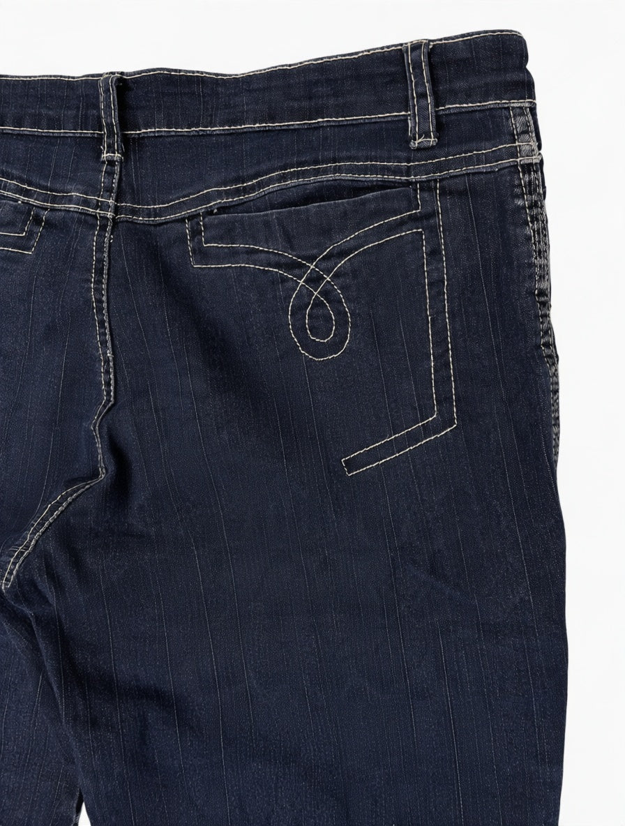 stitch Vintage Jeans Größe S – Detailansicht 5