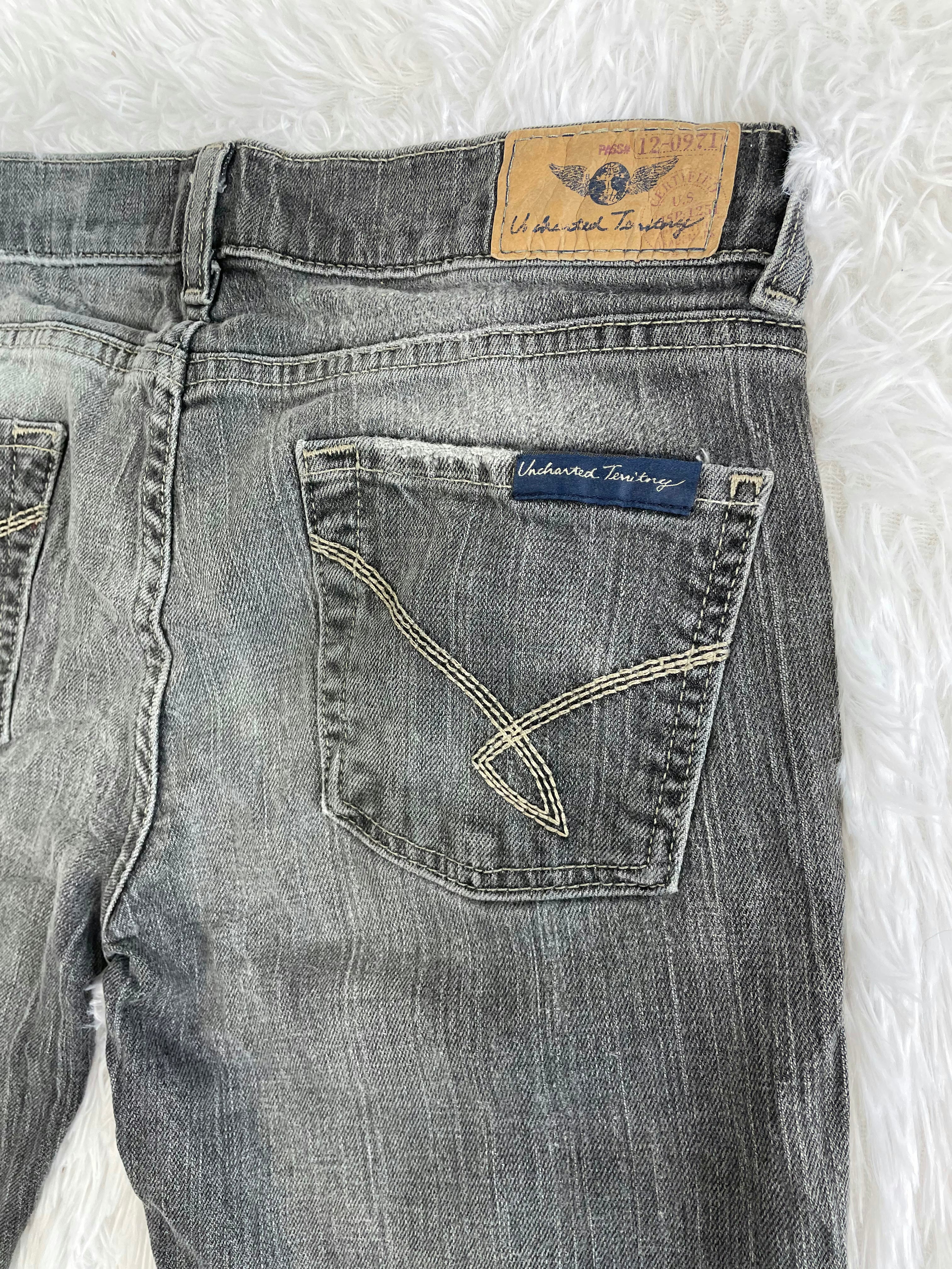 Uncharted Territory Vintage low waist flared jeans (Größe S)