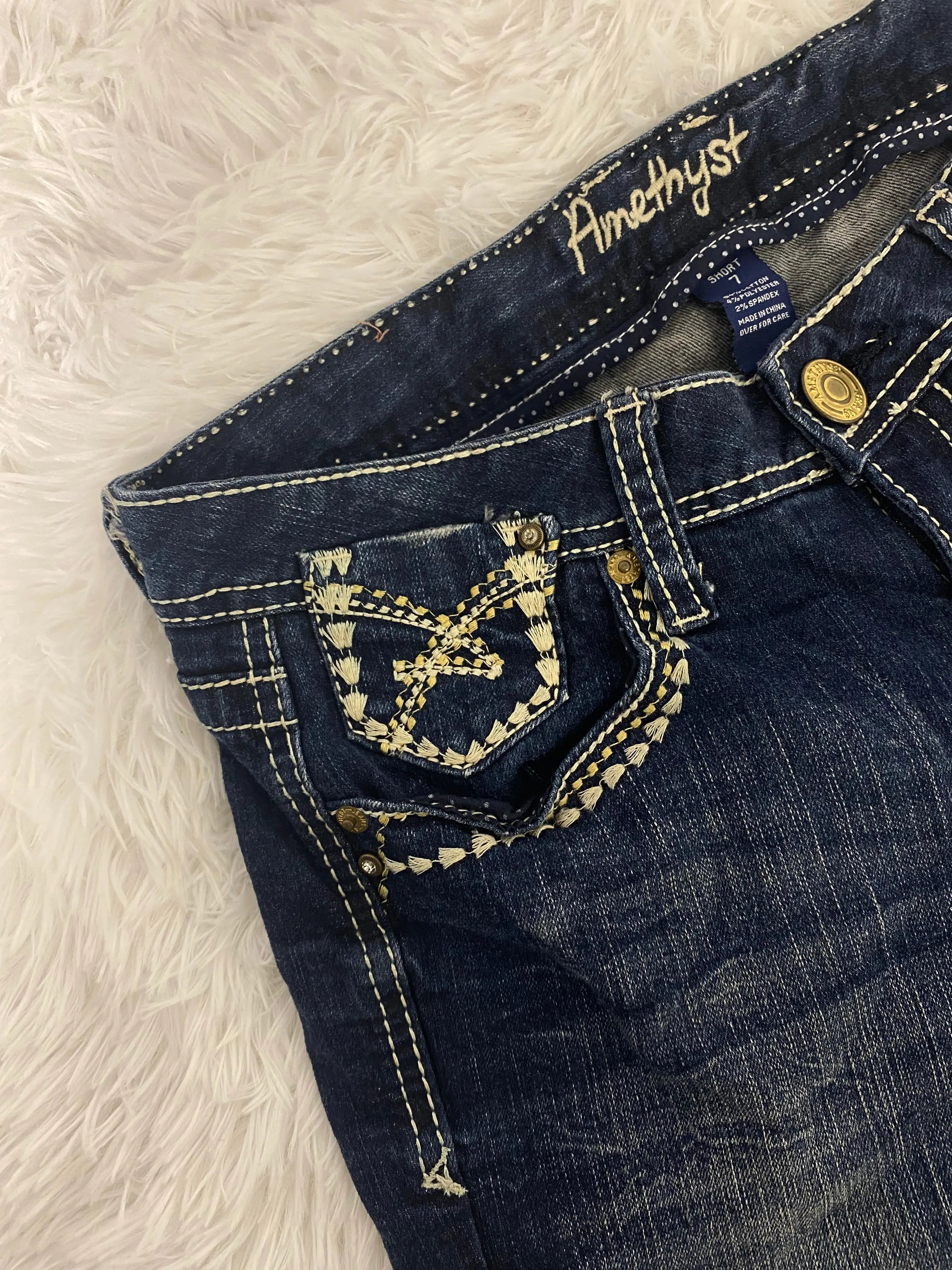 Embroidered Y2K Flared Denim Jeans (S) yv.vintage