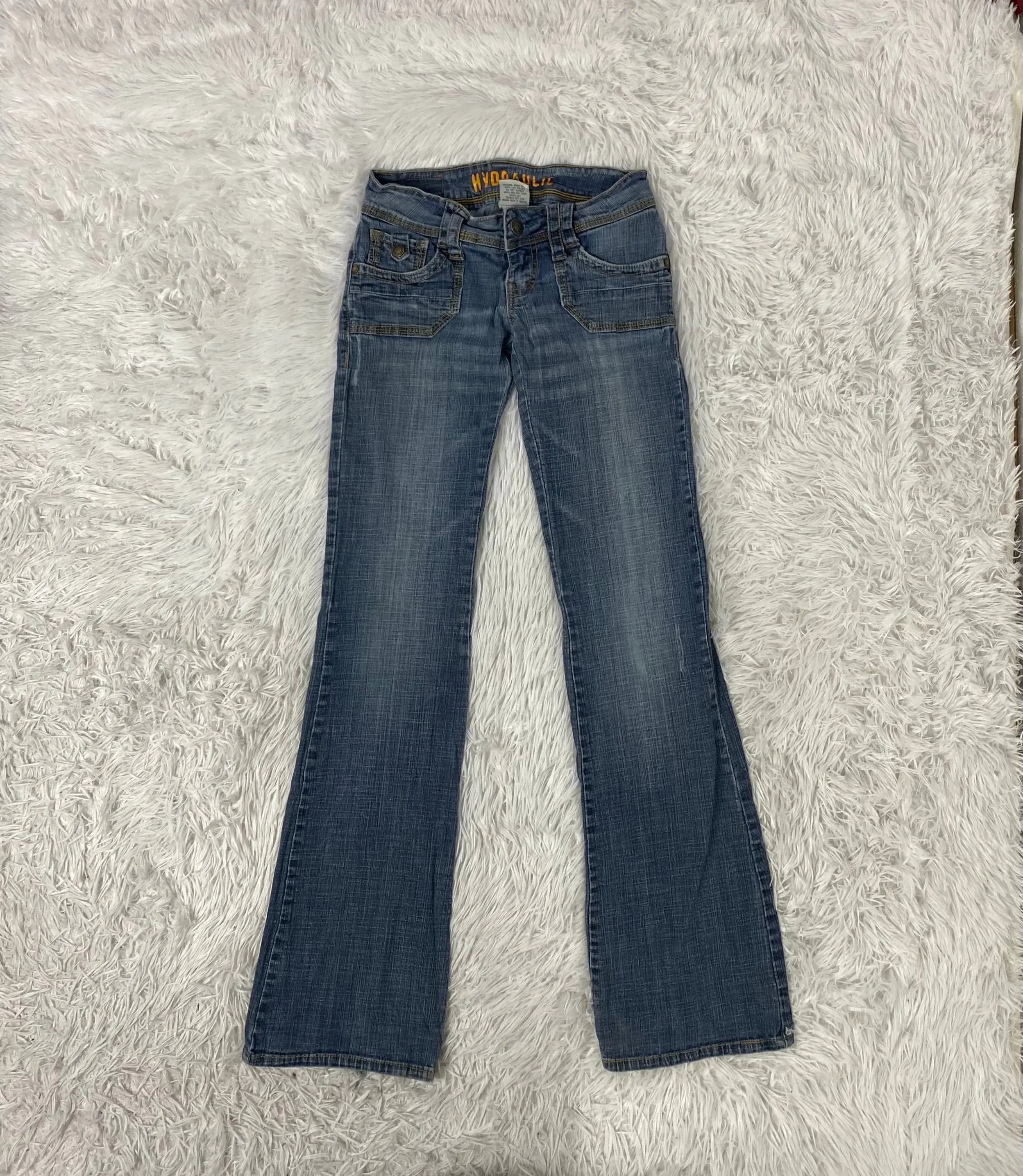 Embroidered Y2K Flared Denim Jeans (XS) yv.vintage