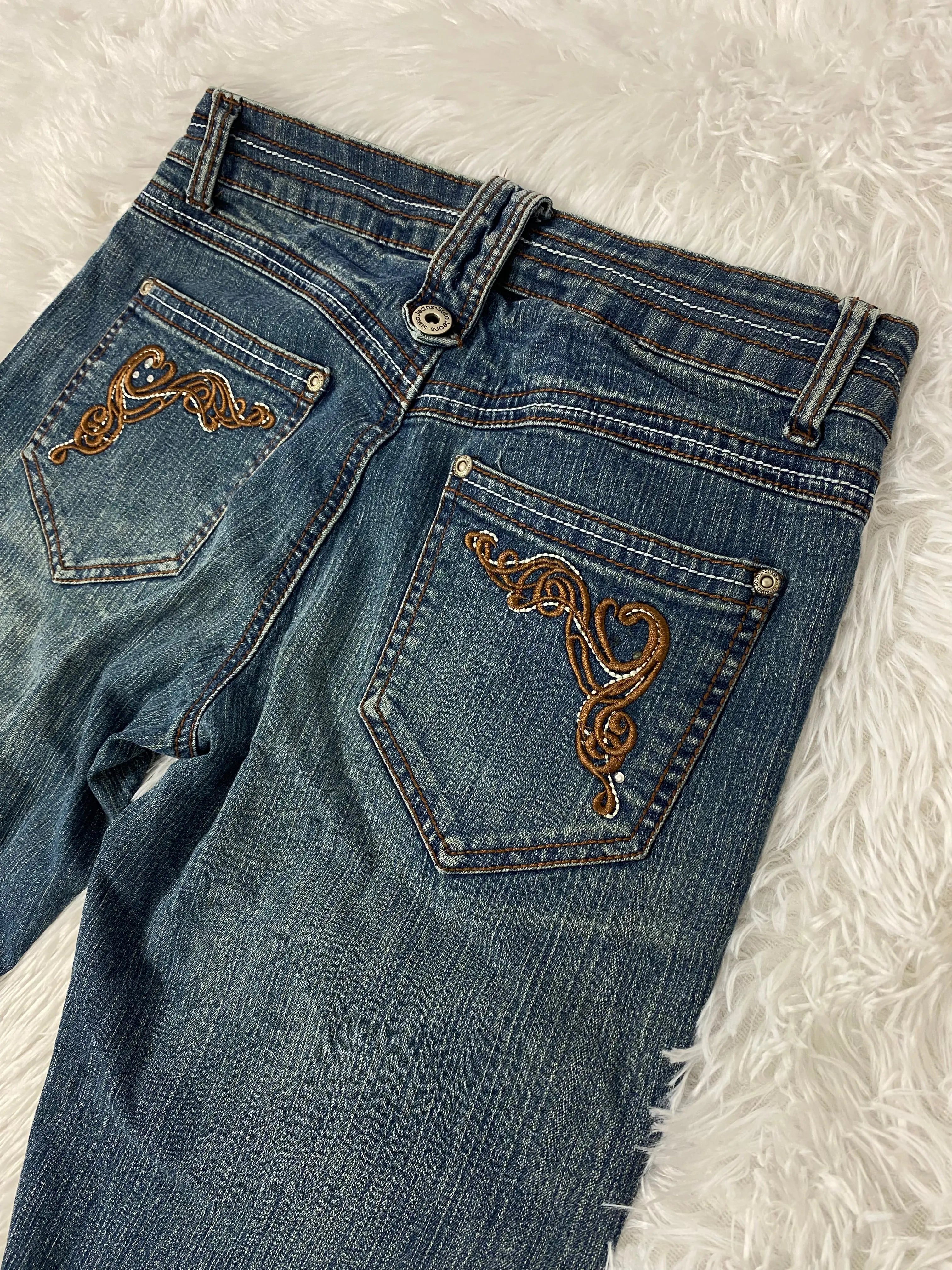 Embroidered Y2K Flared Denim Jeans (XS) yv.vintage