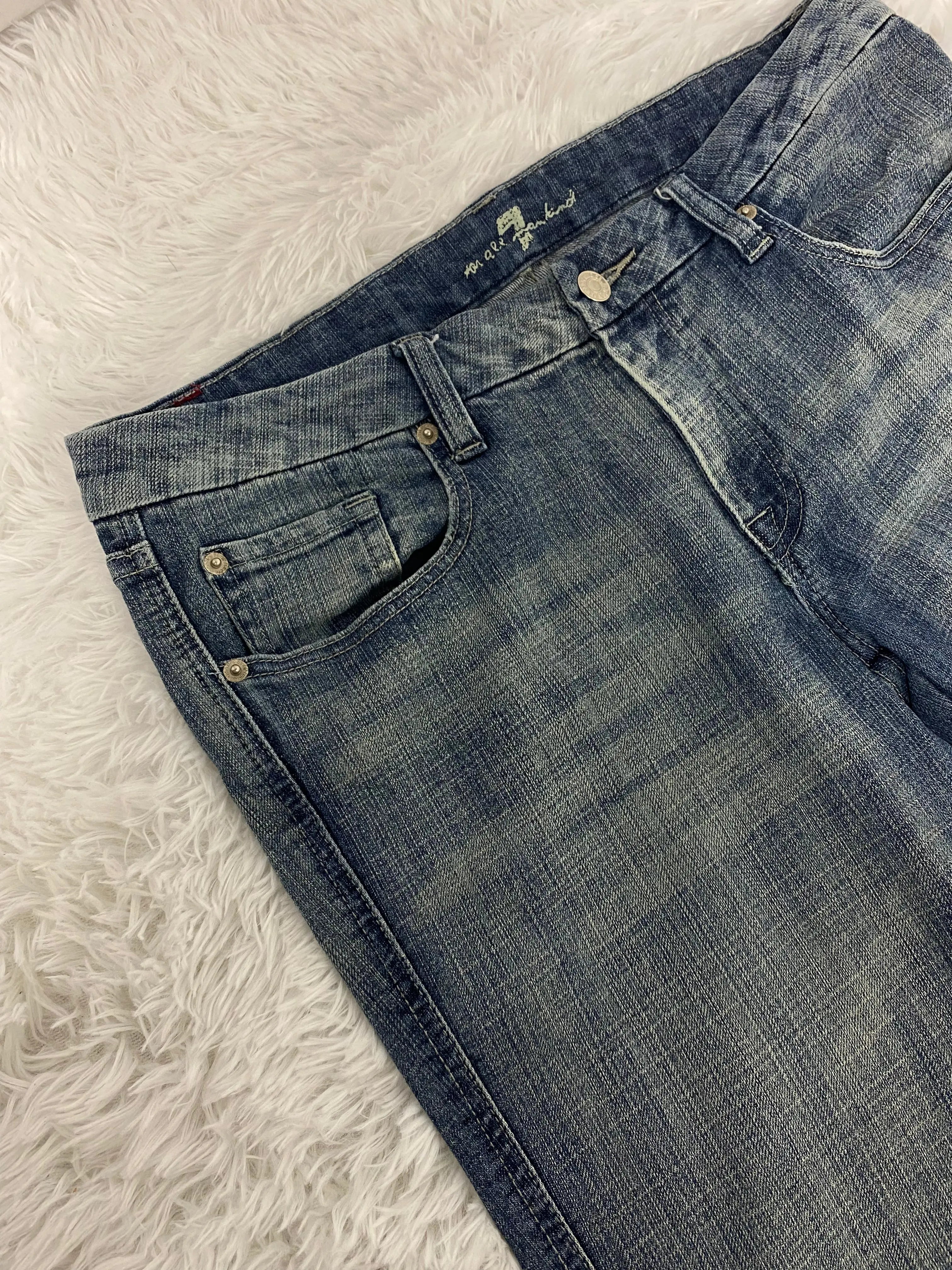 Embroidered Y2K Flared Denim Jeans (M) yv.vintage