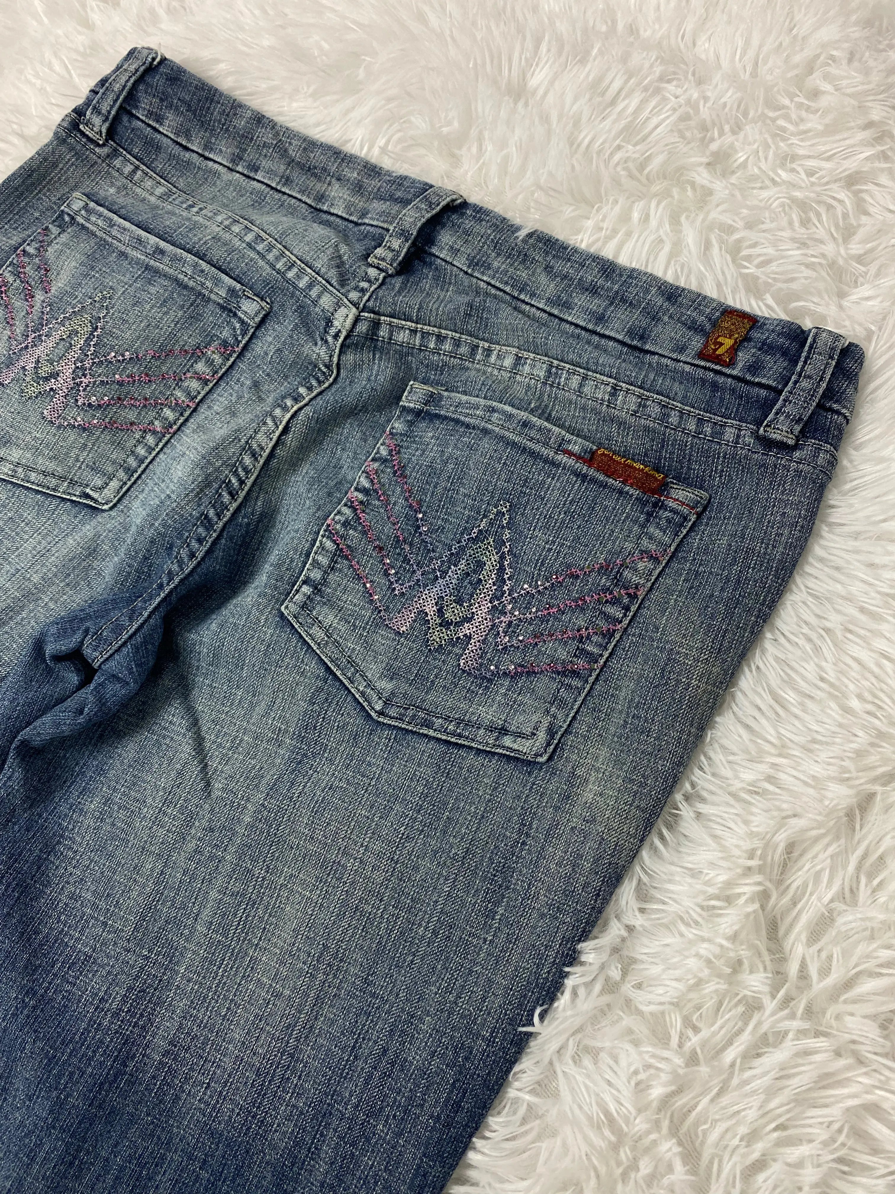 Embroidered Y2K Flared Denim Jeans (M) yv.vintage