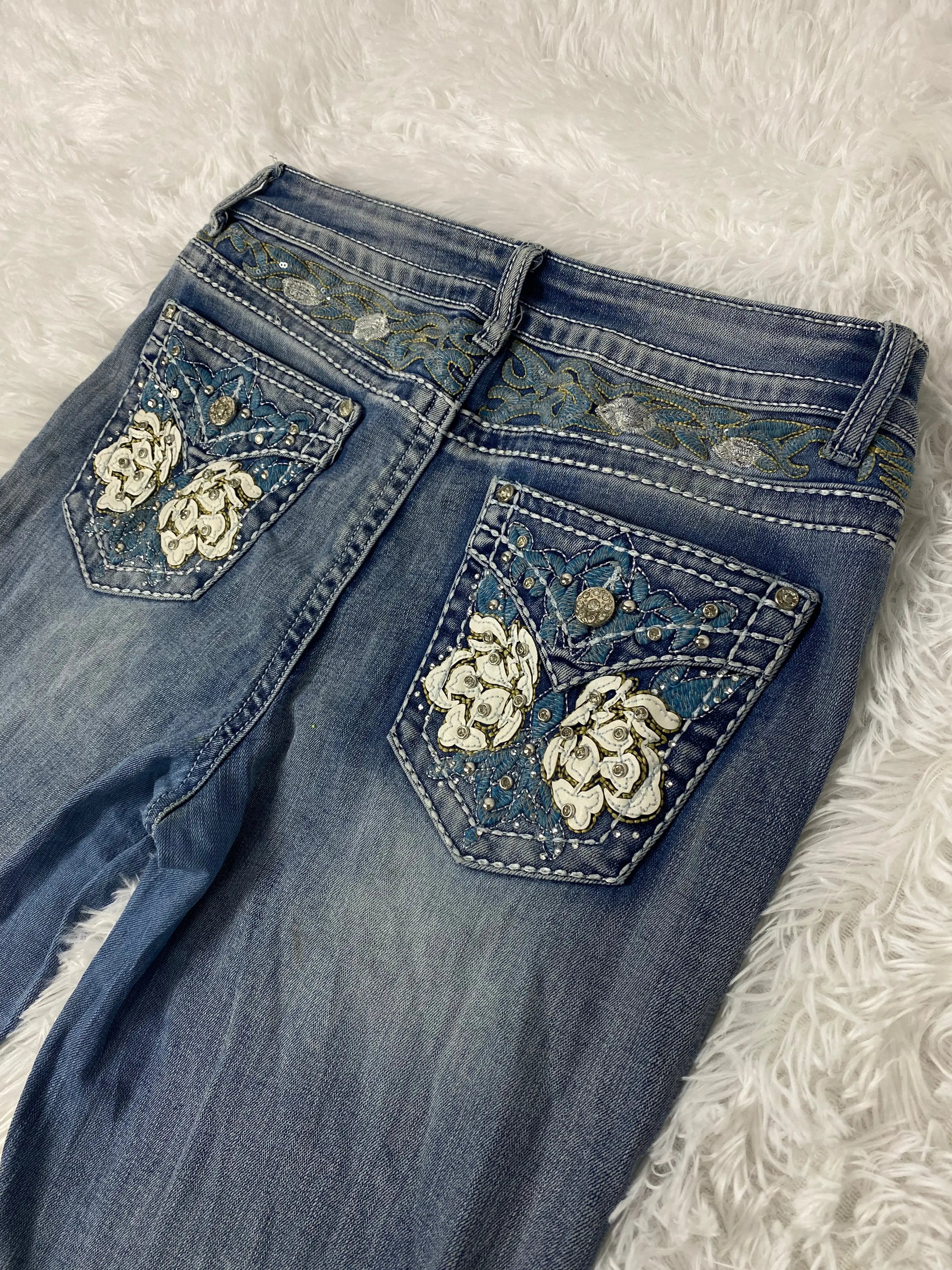Embroidered Y2K Flared Denim Jeans (M) yv.vintage