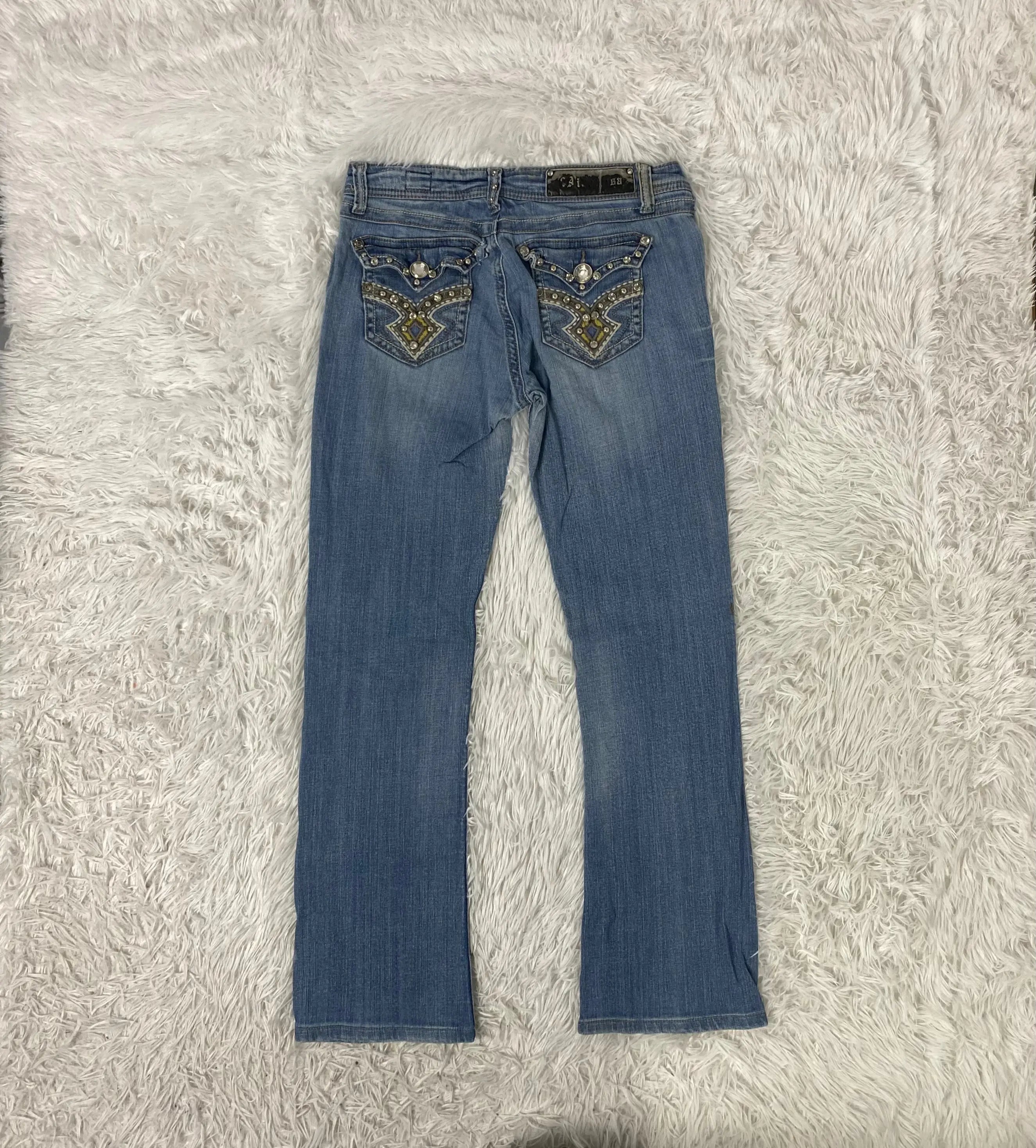 Embroidered Y2K Flared Denim Jeans (M) yv.vintage