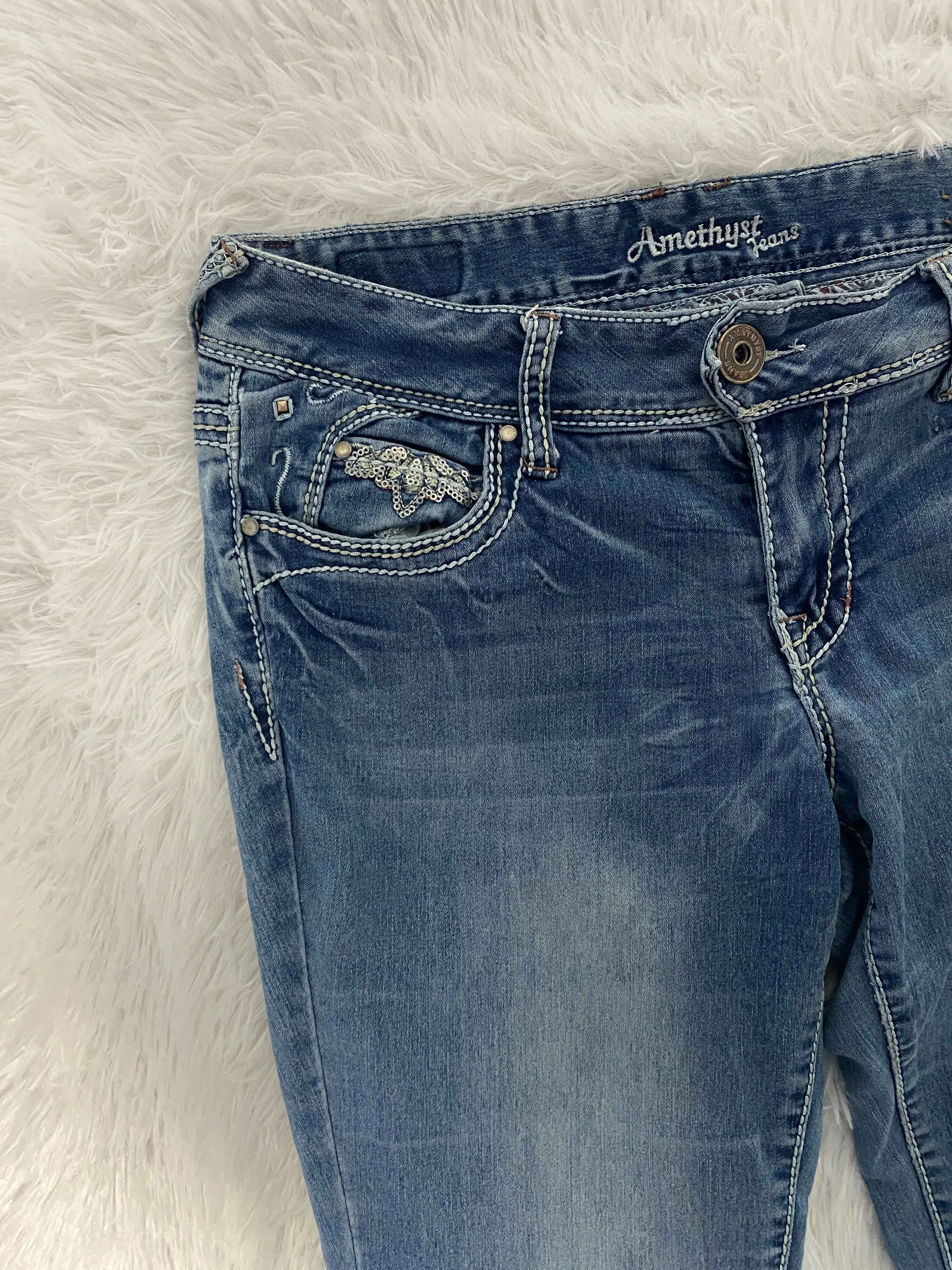 Embroidered Y2K Flared Denim Jeans (Grösse-S)
