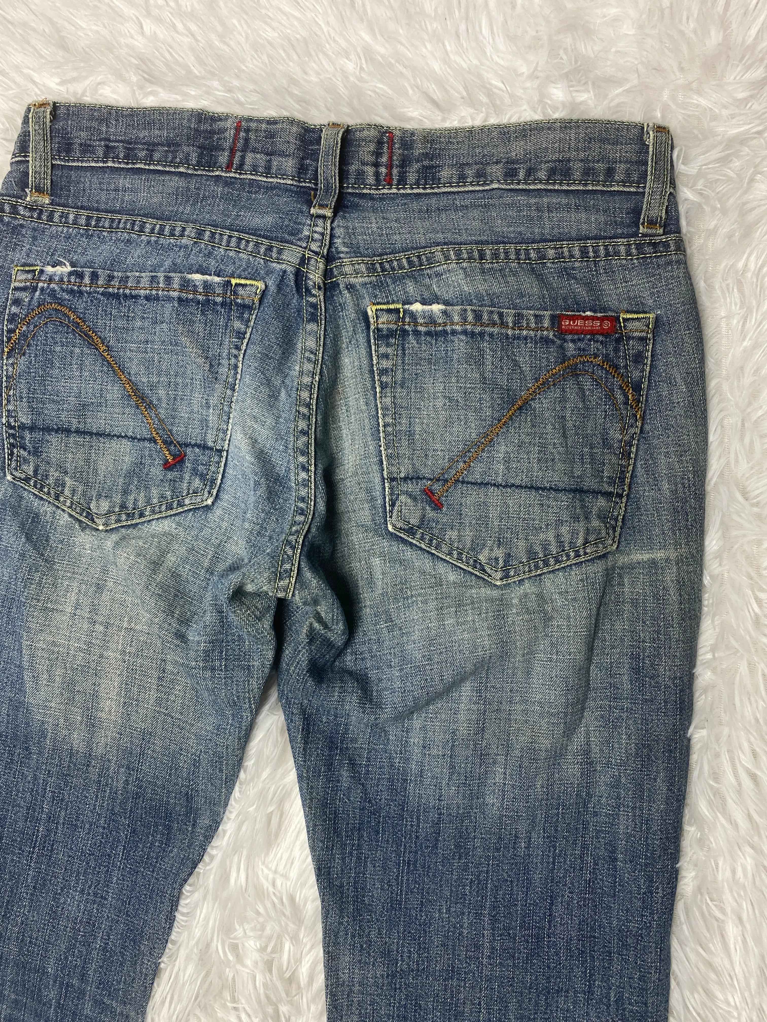 Guess Embroidered Y2K Flared Denim Jeans (Grösse-S)