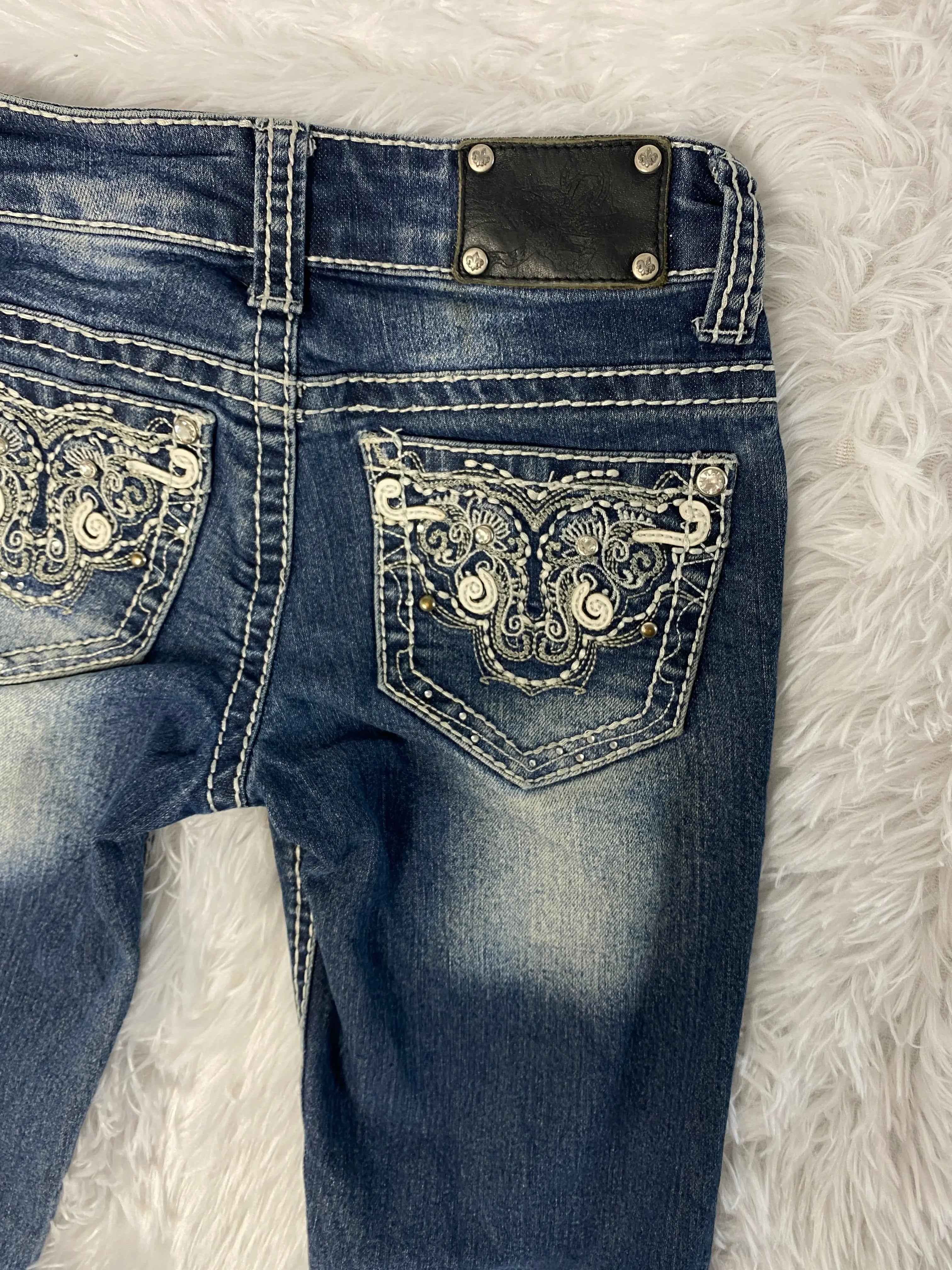 Embroidered Y2K Flared Denim Jeans (Grösse-XXS)