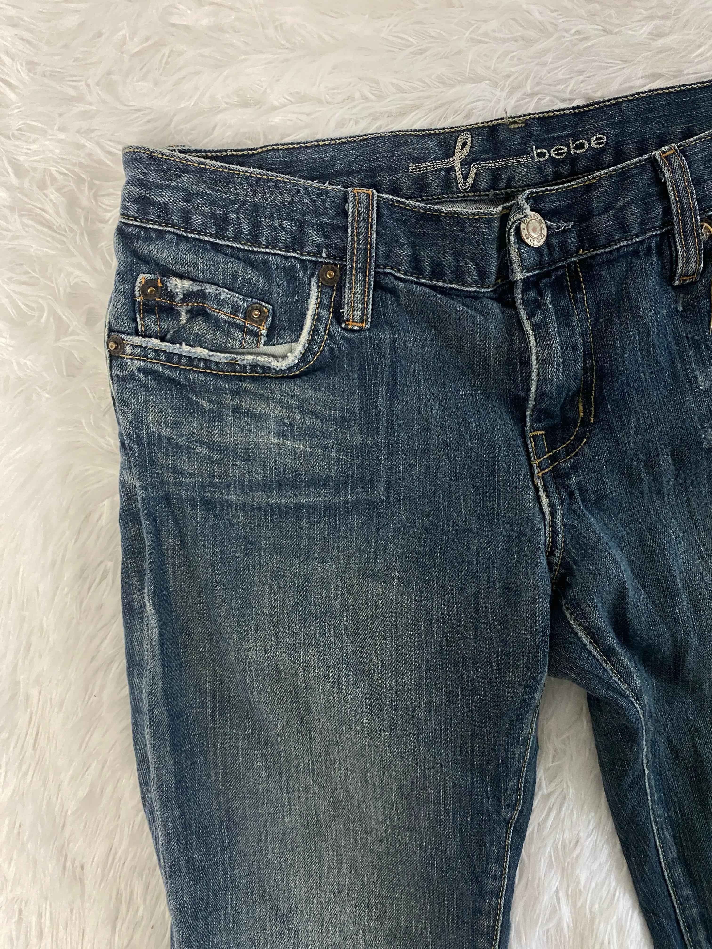 Bebe Embroidered Y2K Flared Denim Jeans (Grösse-S)