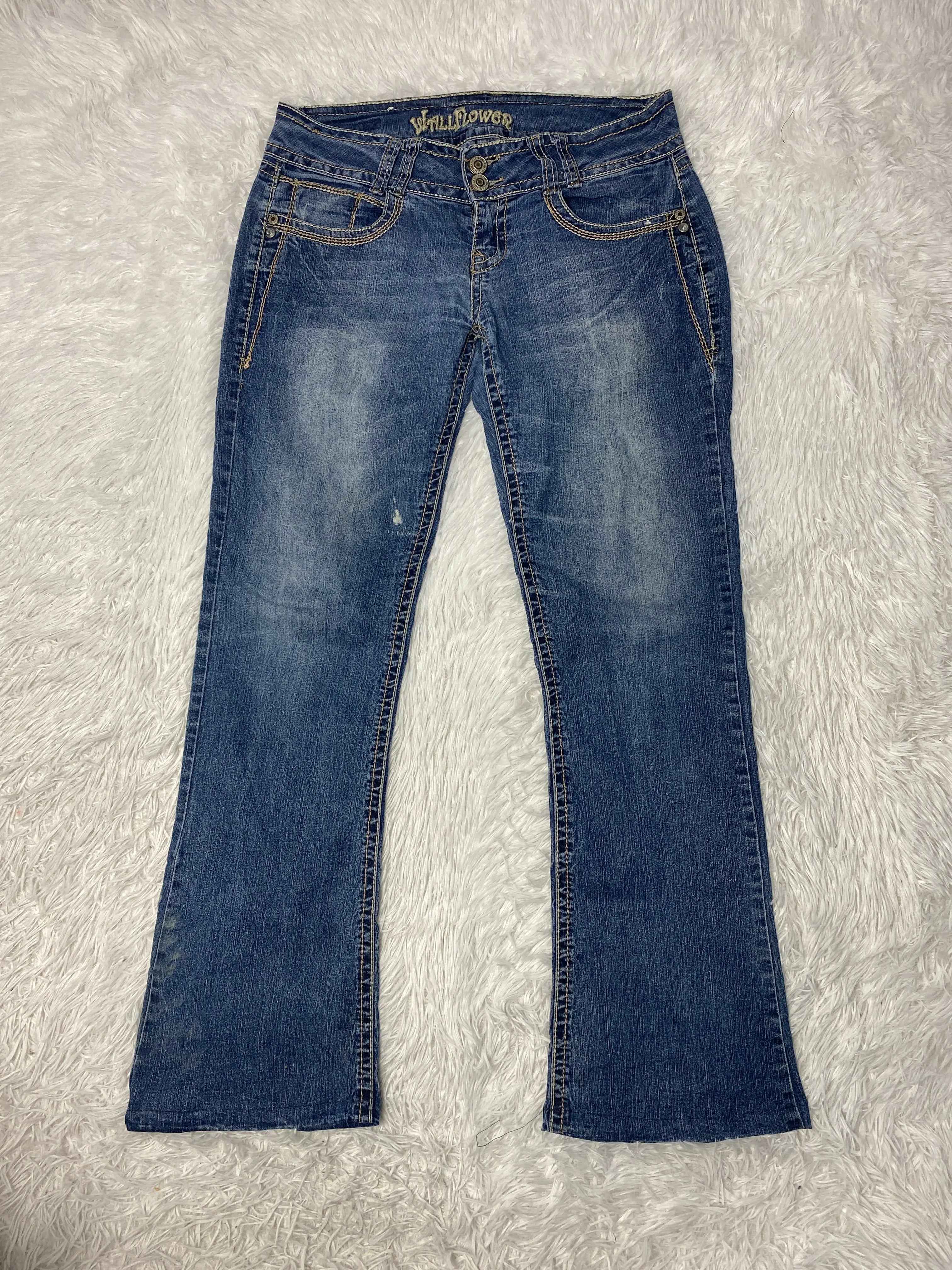Wallflower Embroidered Y2K Flared Denim Jeans (Grösse-L)