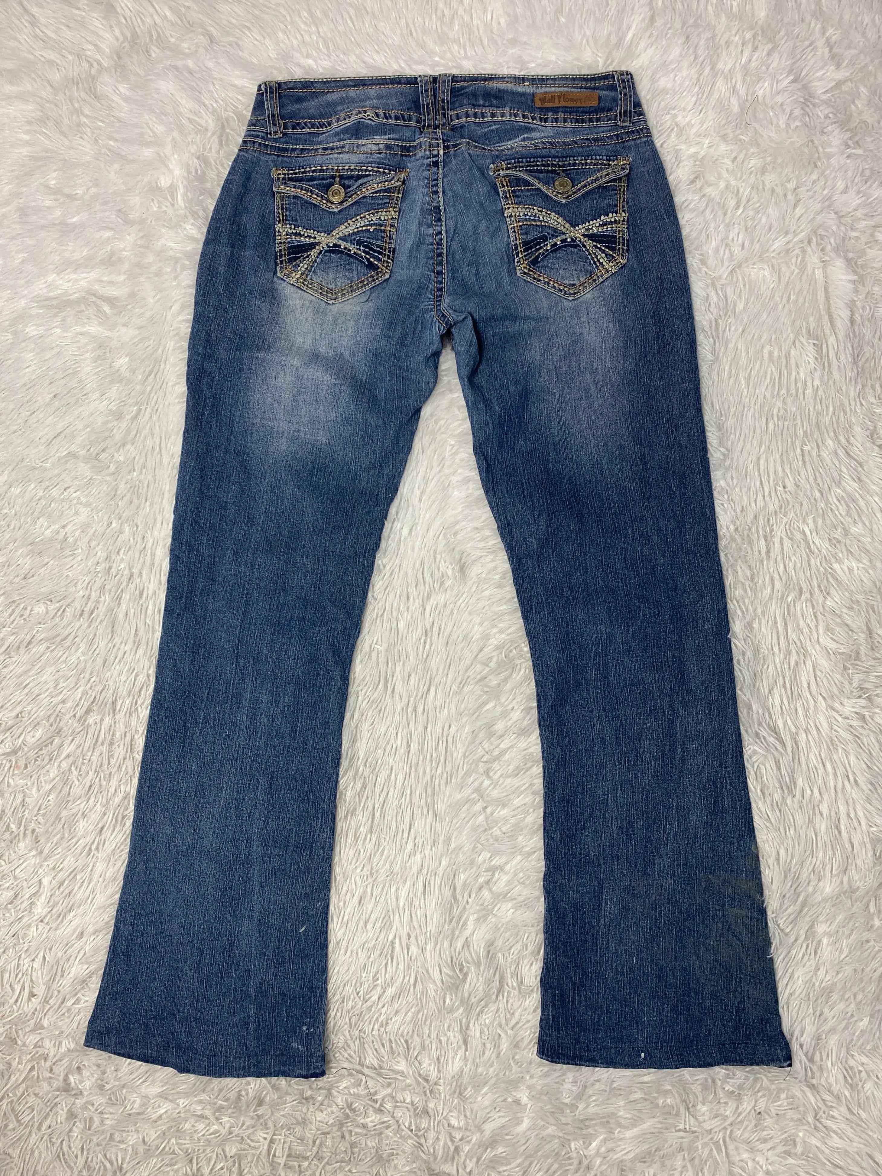 Wallflower Embroidered Y2K Flared Denim Jeans (Grösse-L)