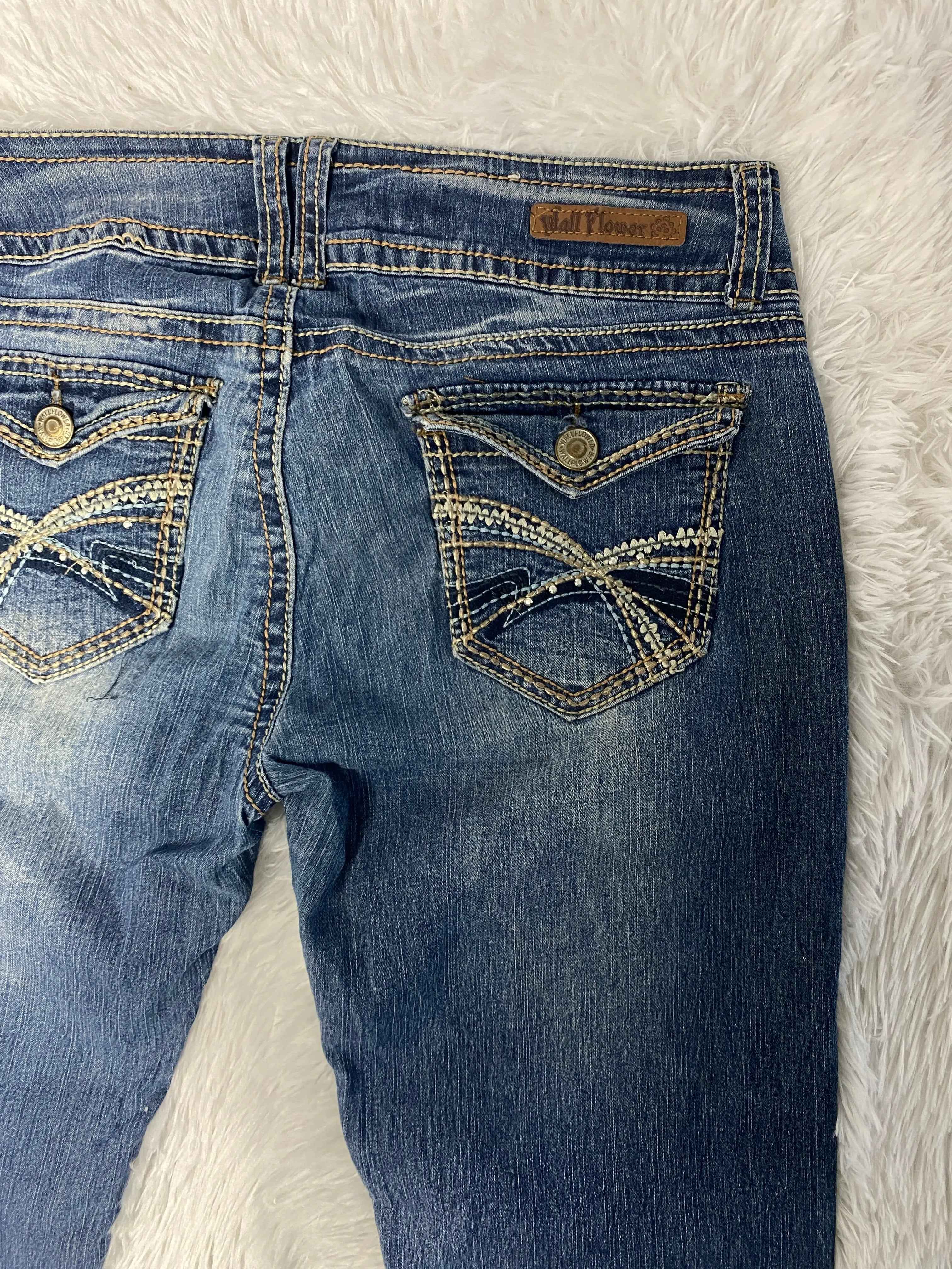 Wallflower Embroidered Y2K Flared Denim Jeans (Grösse-L)