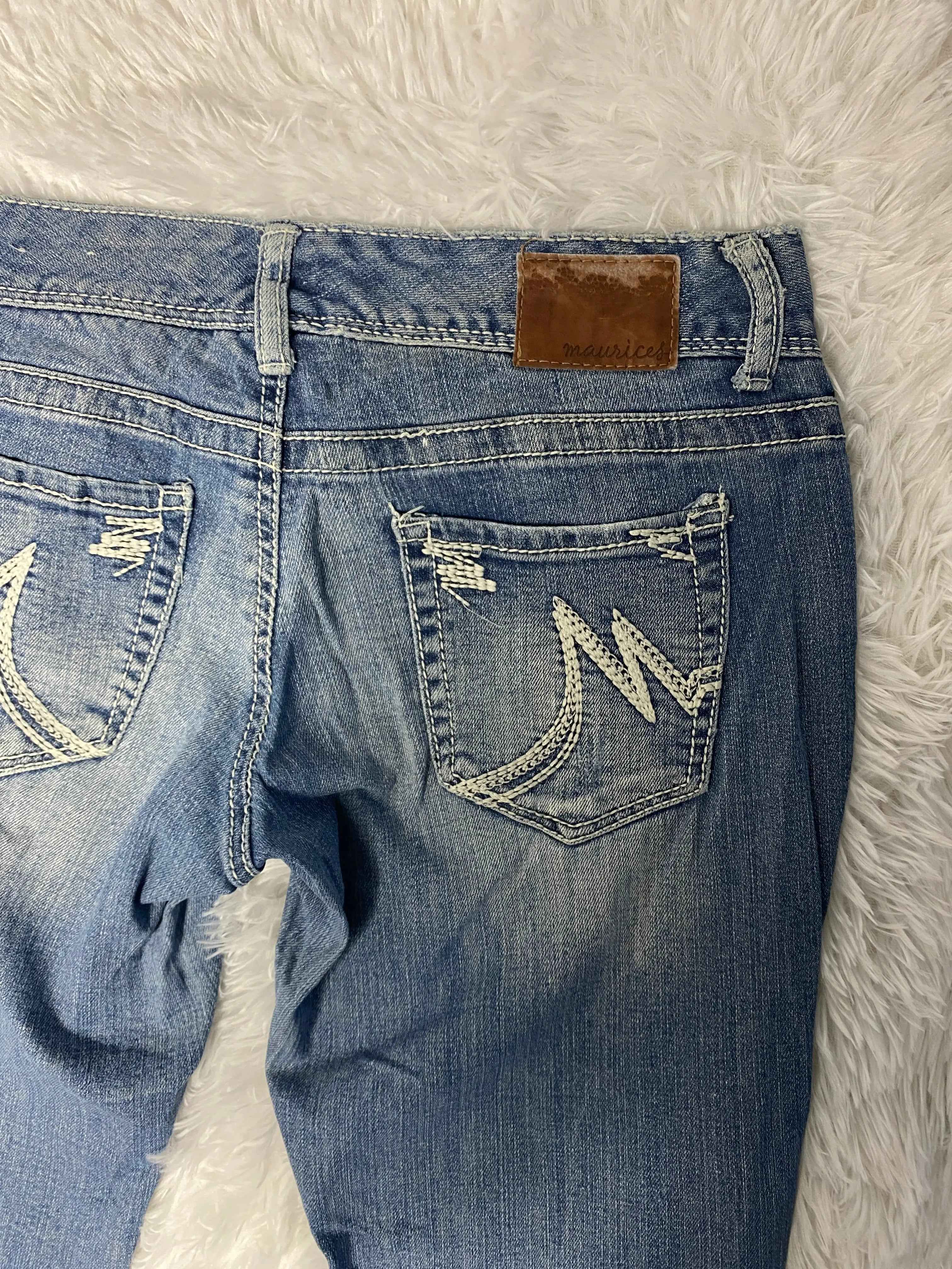 Maurices Embroidered Y2K Flared Denim Jeans (Grösse-M)