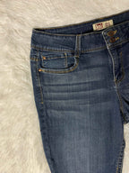 L.e.i Embroidered Y2K Flared Denim Jeans (Grösse-L)