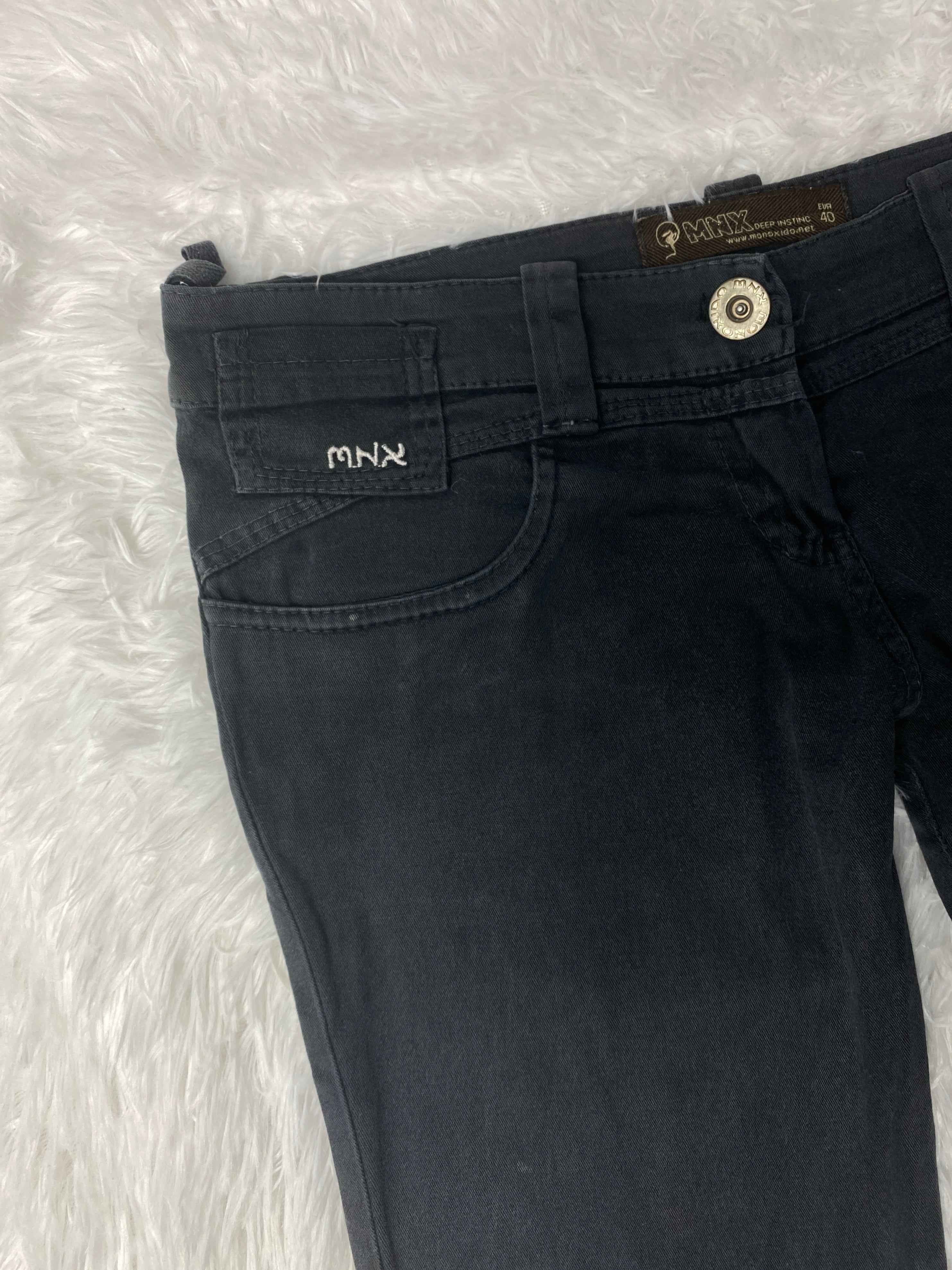 MNX Embroidered Y2K Flared Denim Jeans (Grösse-S)