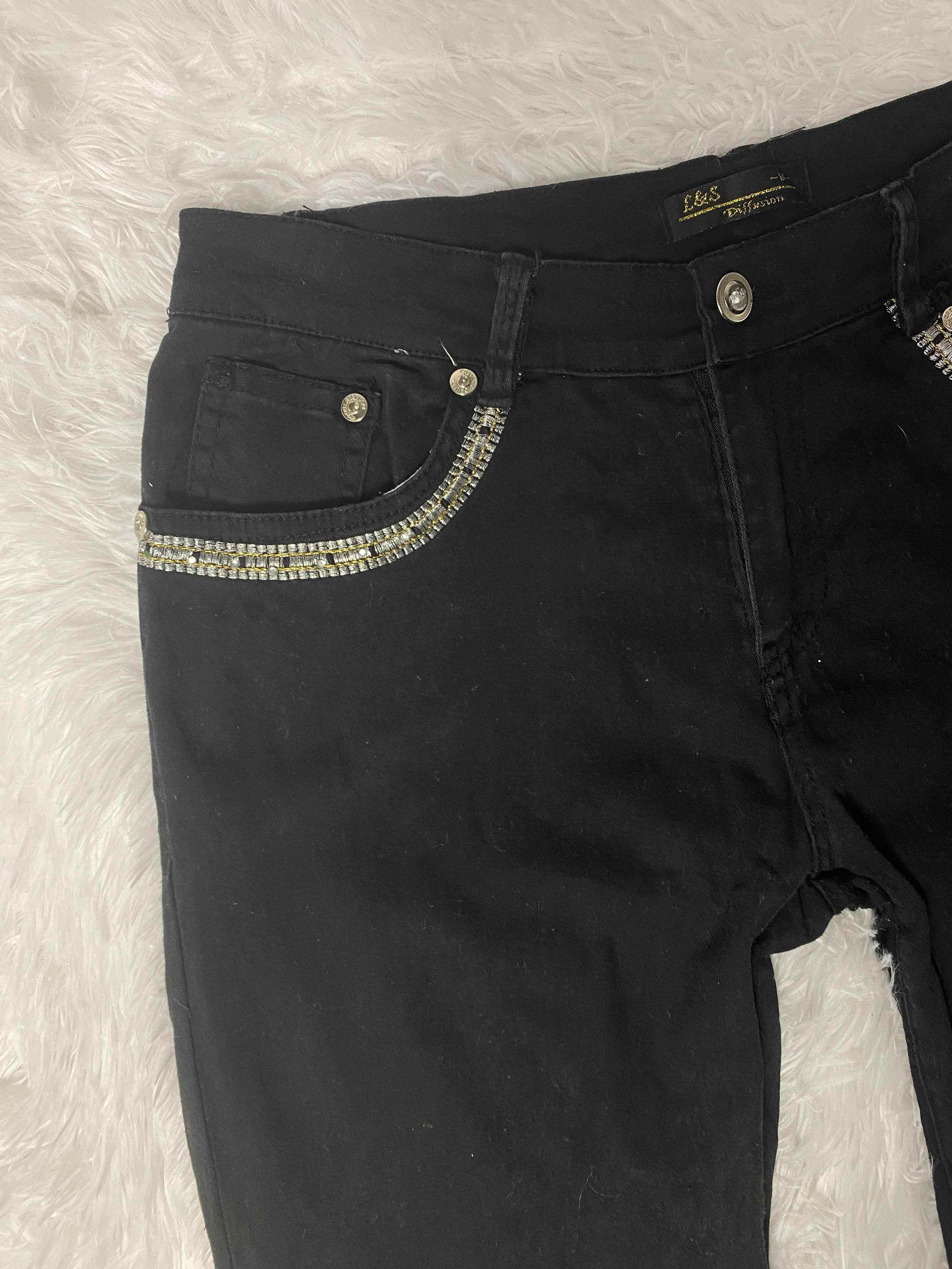L&S Embroidered Y2K Flared Denim Jeans (Grösse-XS)