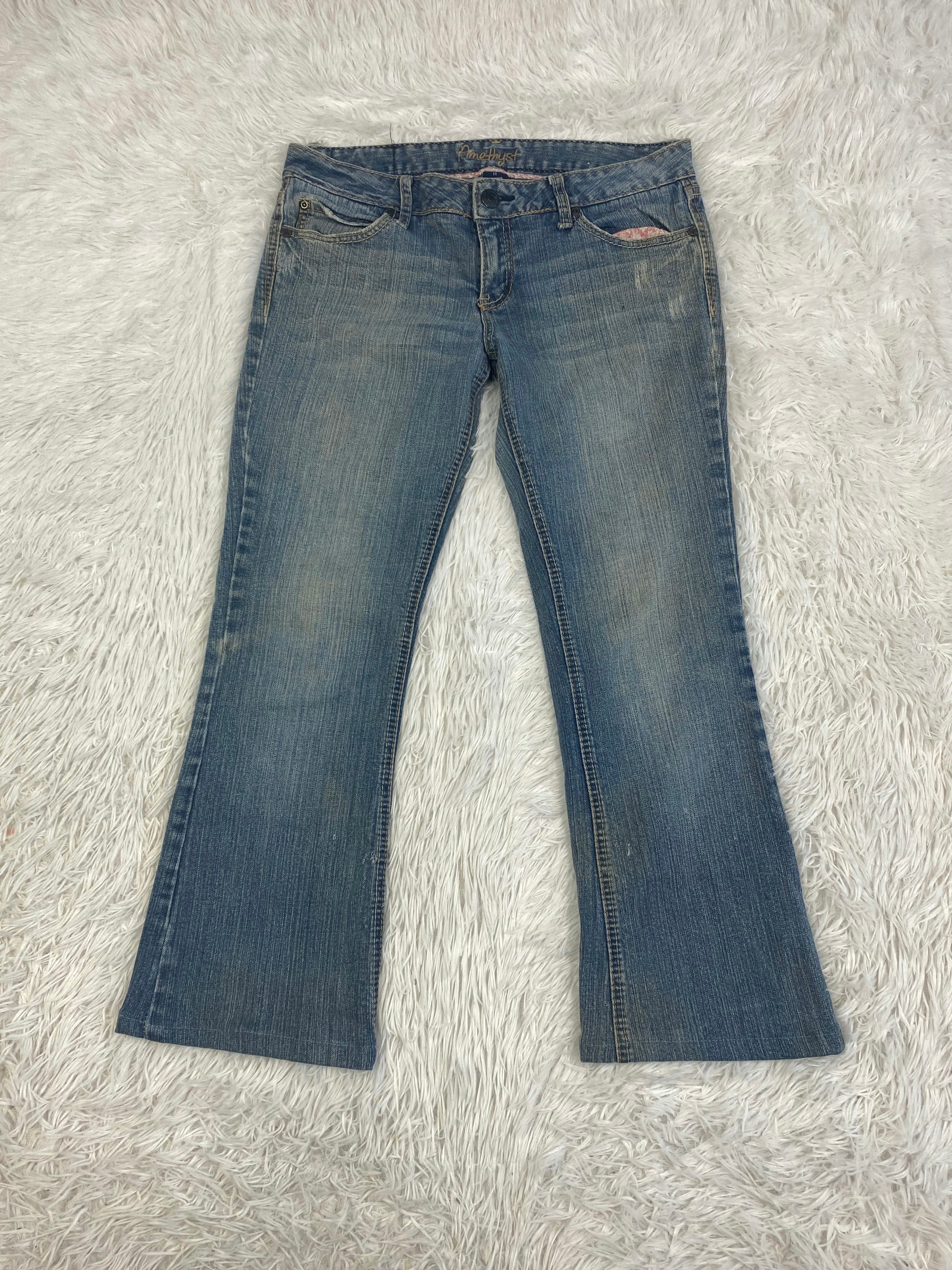 Amethyst Vintage low waist flared jeans (Größe M)