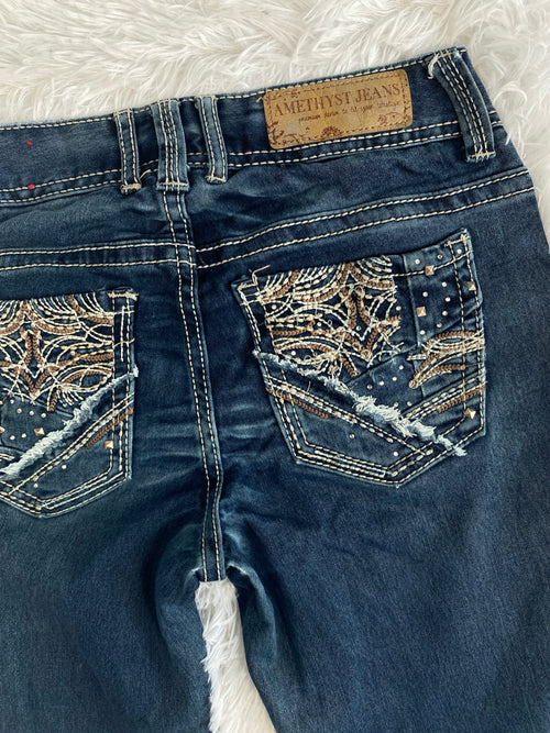 Amethyst Vintage low waist flared jeans (Größe XXS)