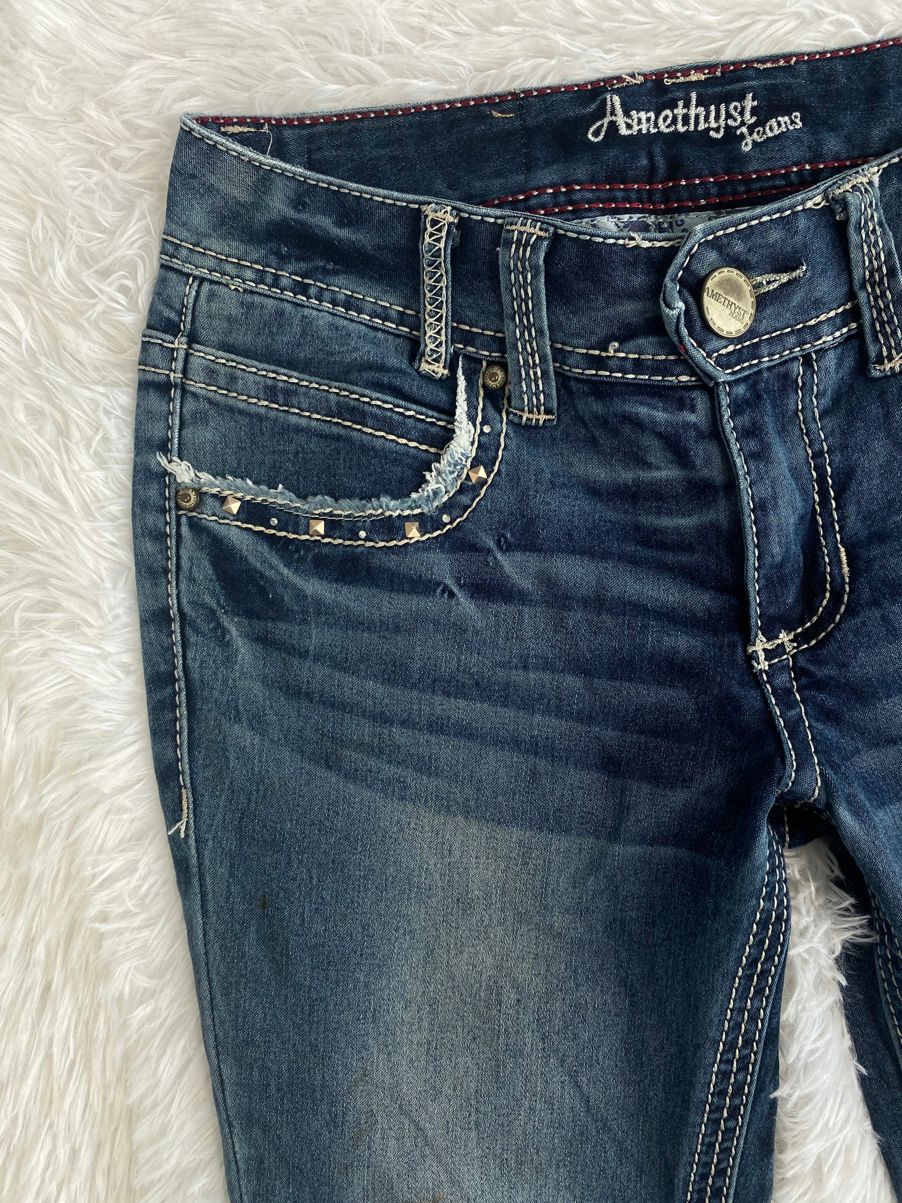 Amethyst Vintage low waist flared jeans (Größe XXS)