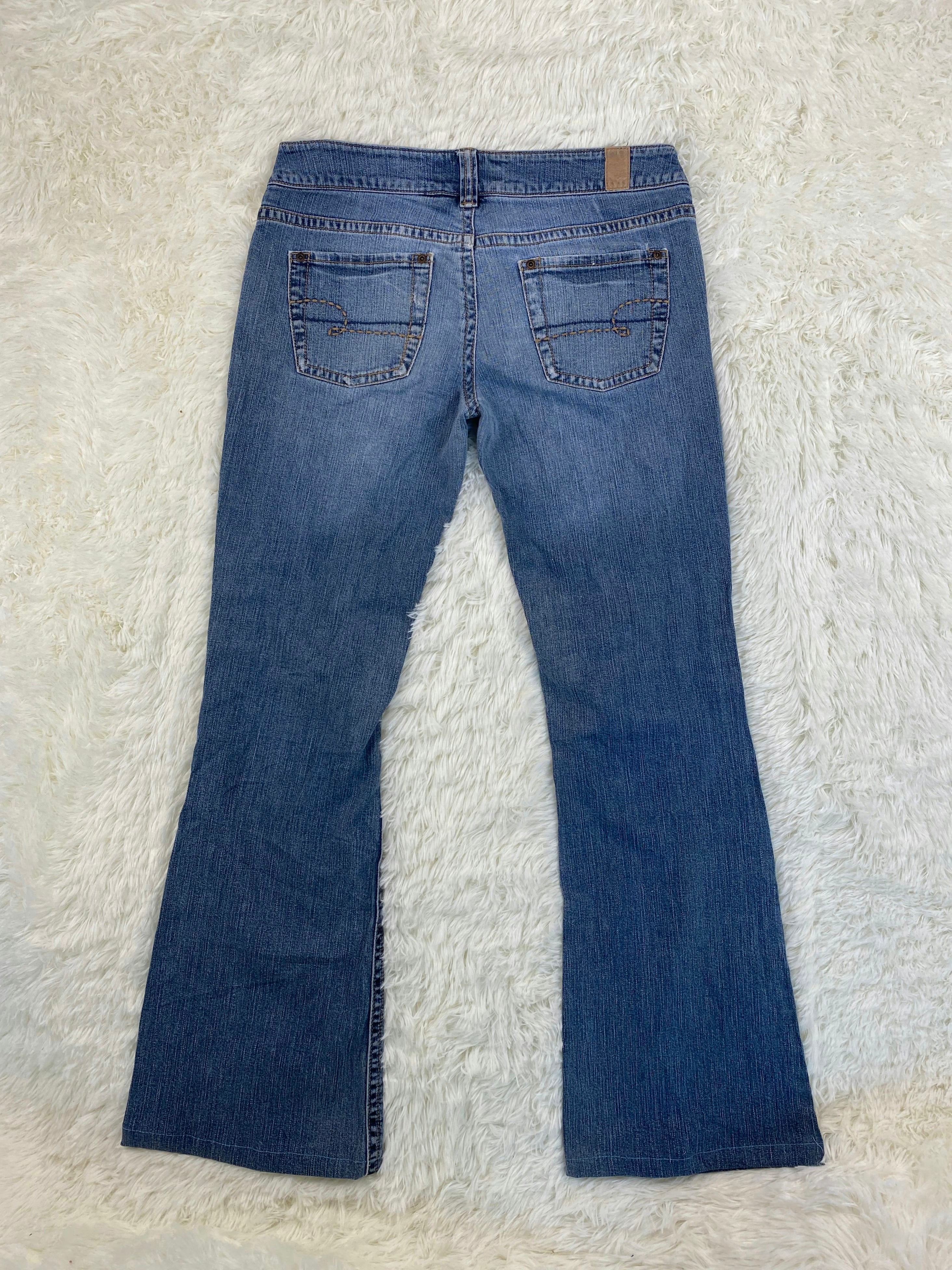 Maurices Vintage low waist flared jeans (Größe M)