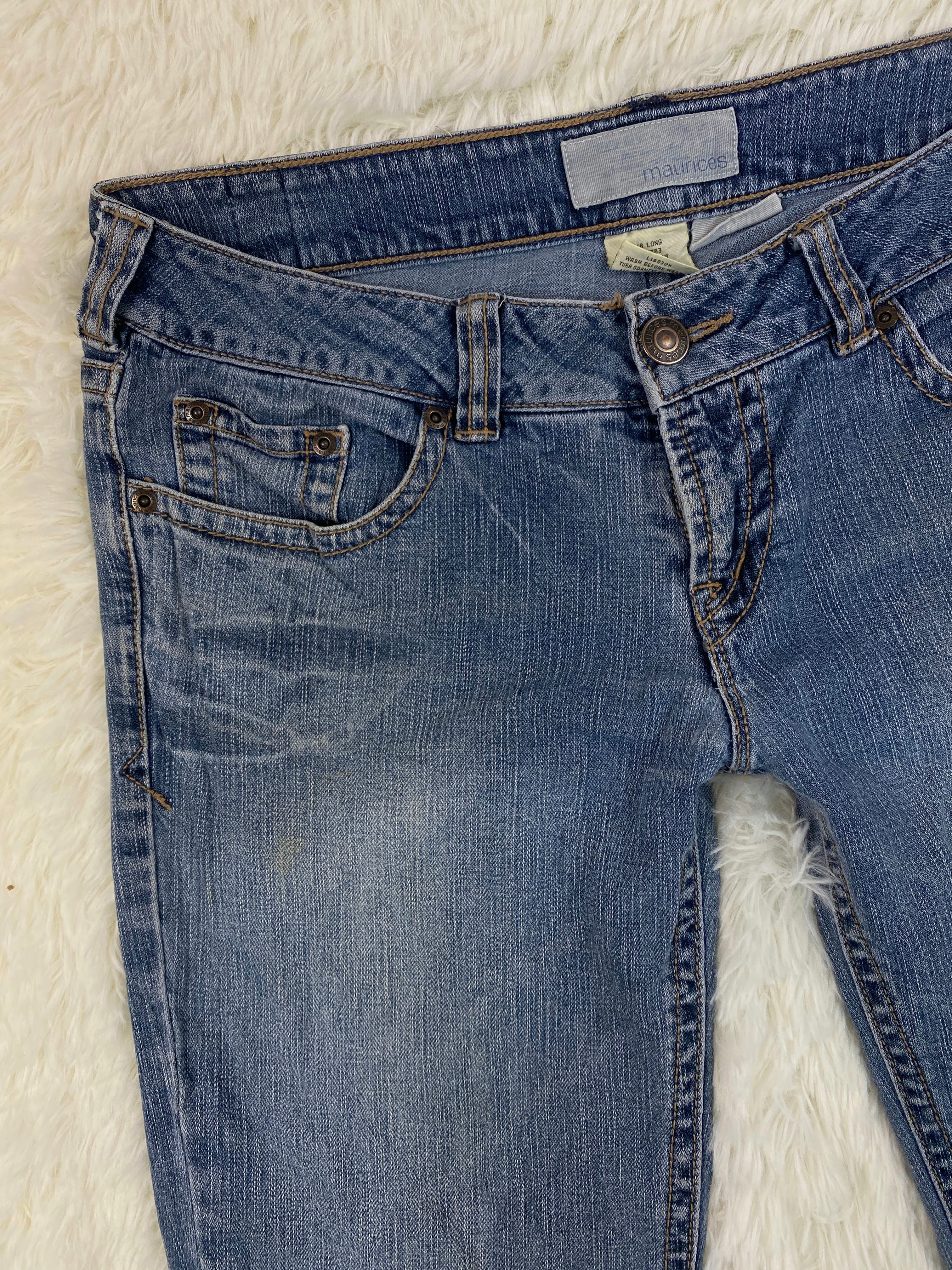 Maurices Vintage low waist flared jeans (Größe M)