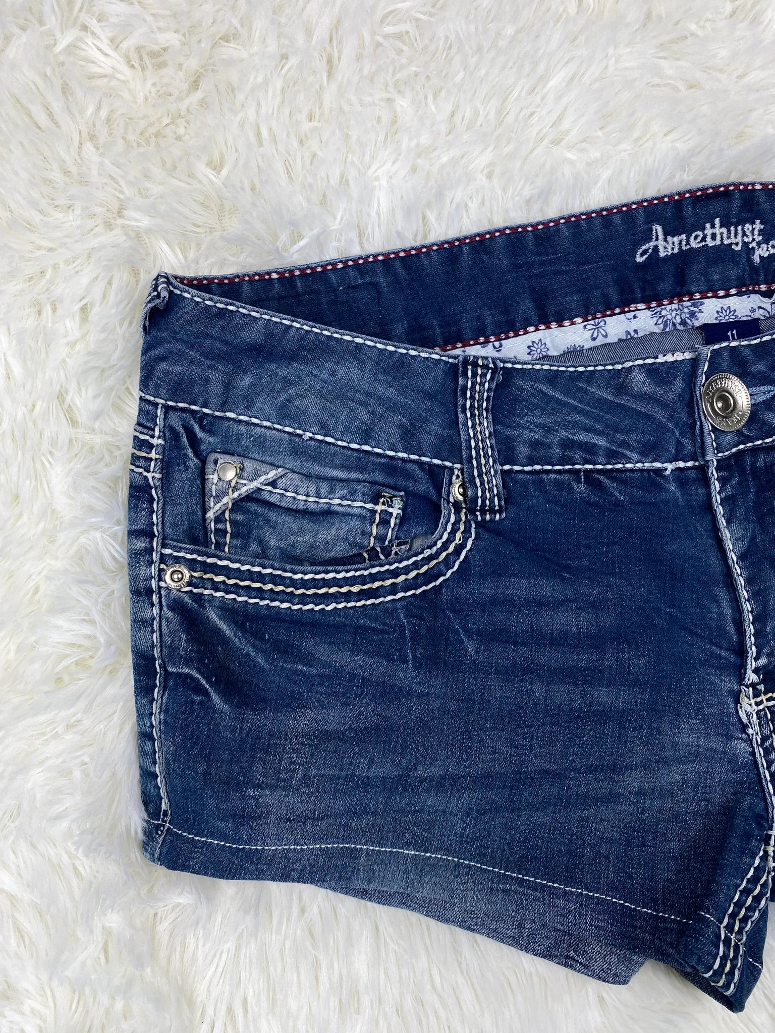 Amethyst Vintage Jeans Größe L – Detailansicht 5