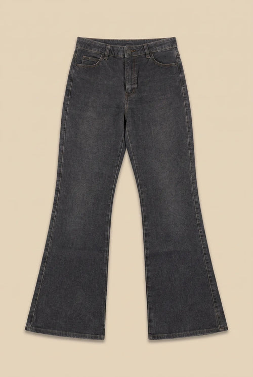 basic Vintage Jeans Größe S – Detailansicht 2
