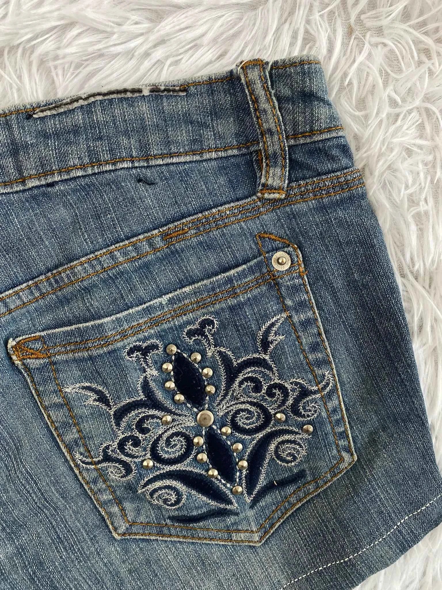 Dollhouse low waist [M]