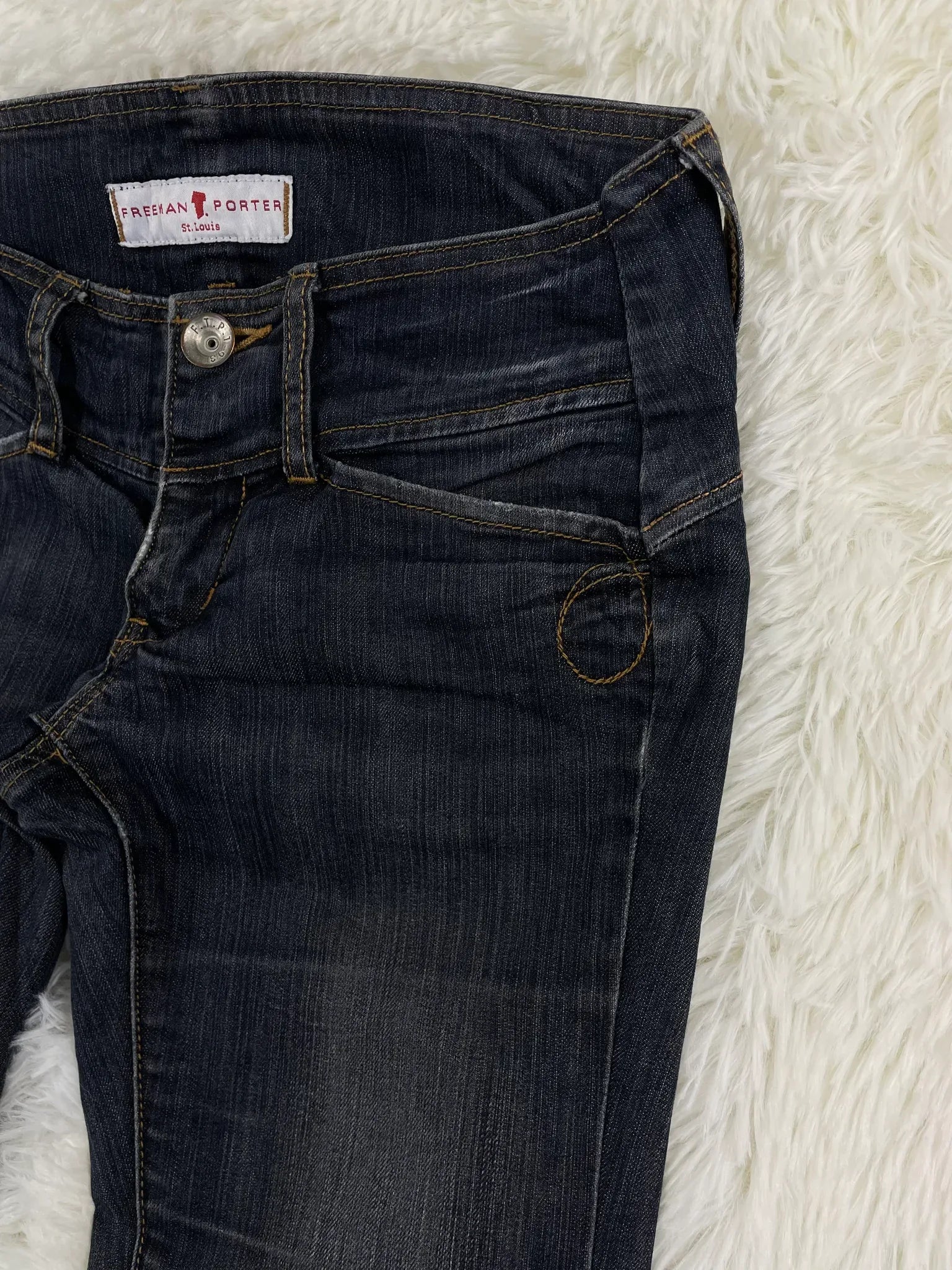 Free Man Porter Vintage Jeans Größe S – Detailansicht 3