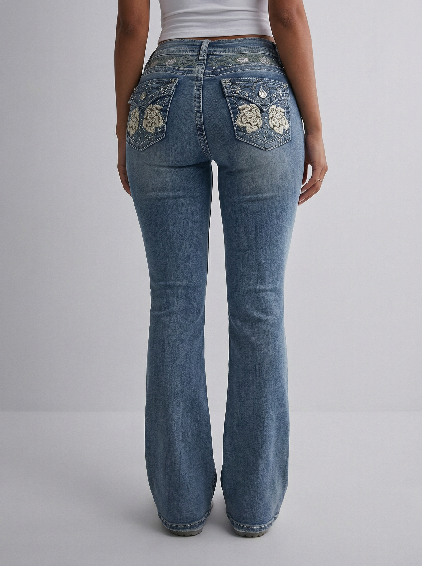Embroidered Y2K Flared Denim Jeans (M)