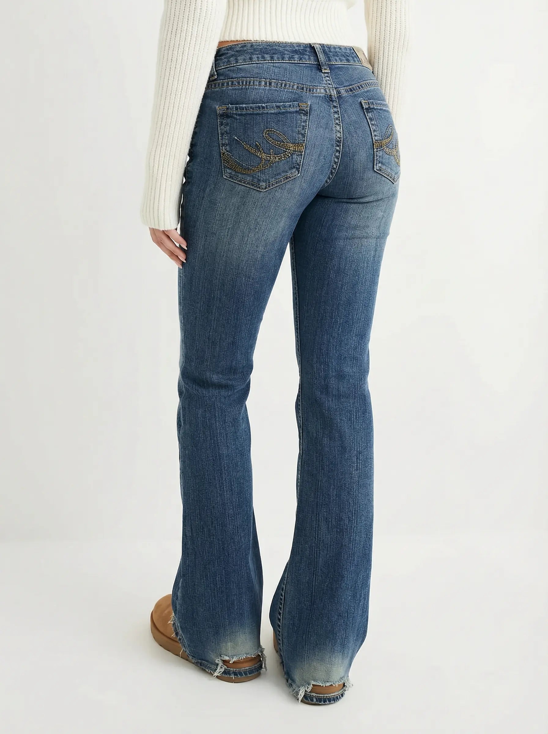 Embroidered Y2K Flared Denim Jeans (S) yv.vintage