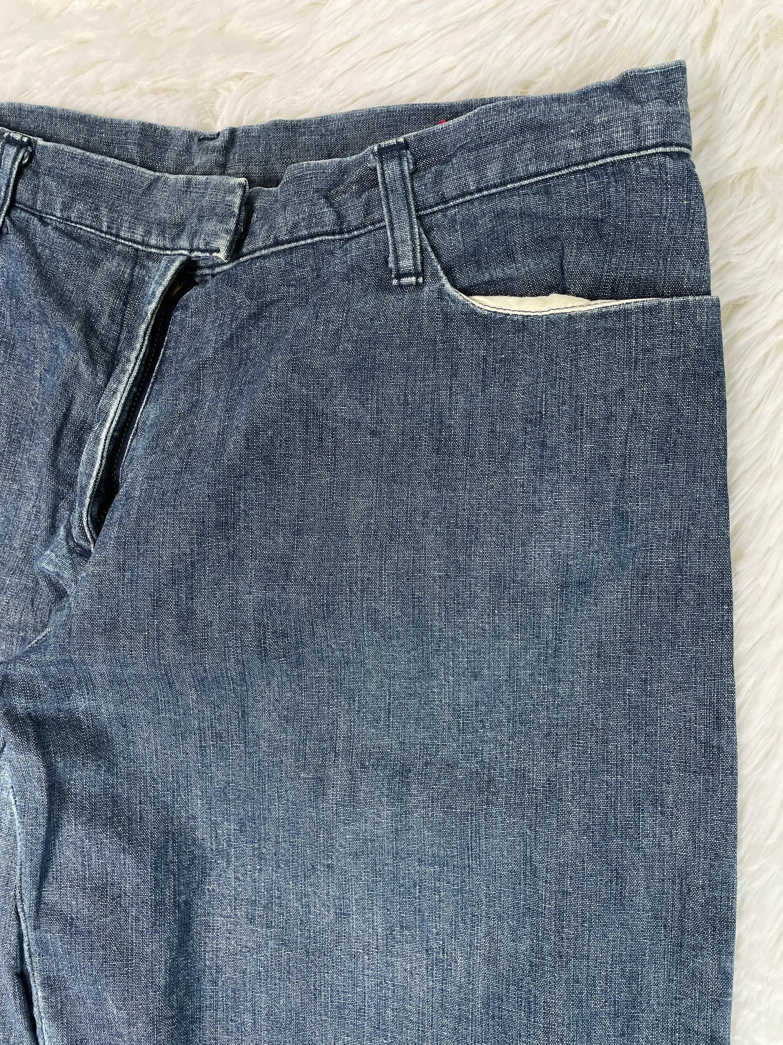 glow Vintage Jeans Größe S – Detailansicht 4