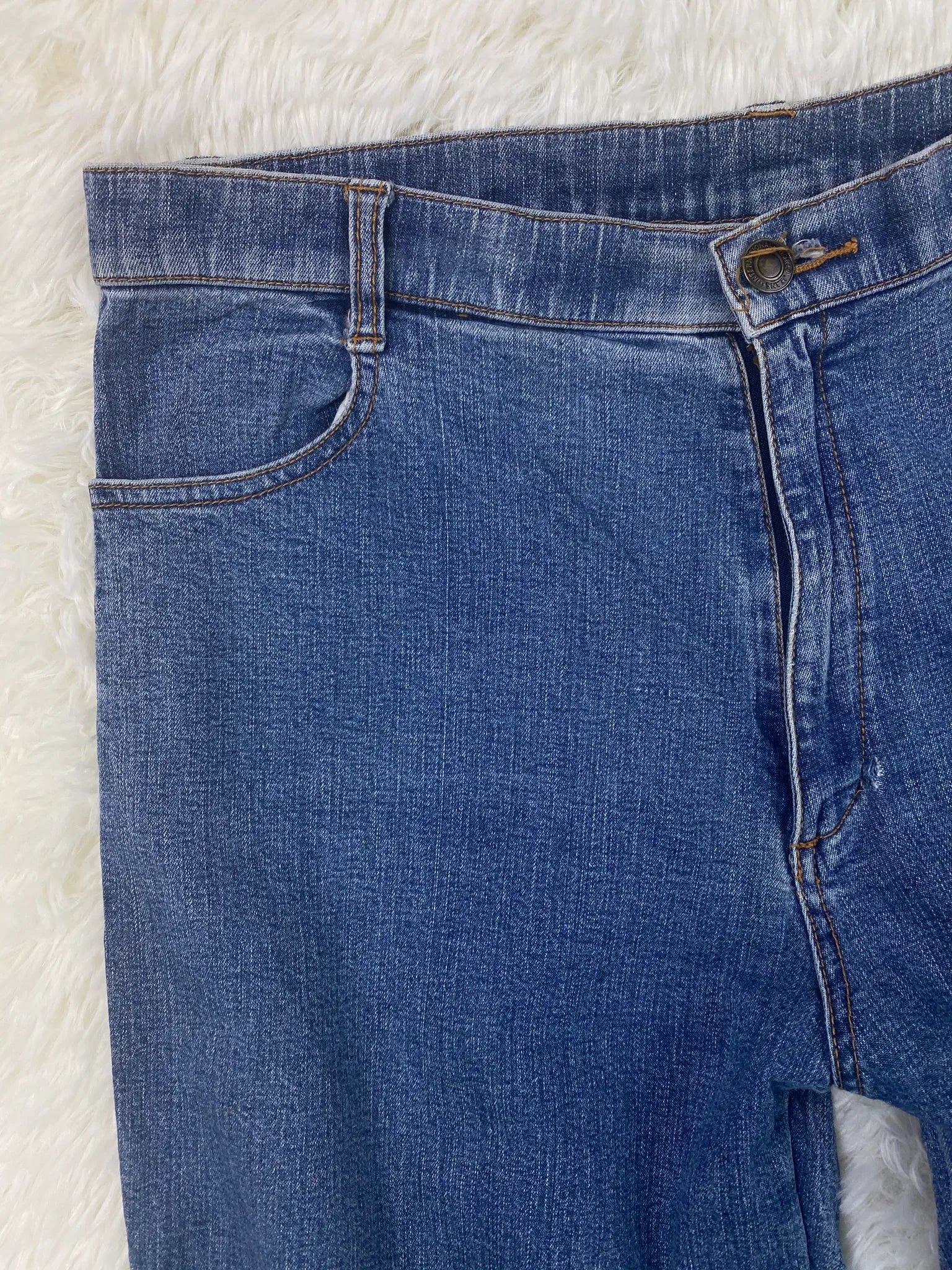International World Vintage Jeans Größe S – Detailansicht 5