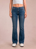 Original Simple Vintage Premium Low Waist Flared Jeans (Größe M)