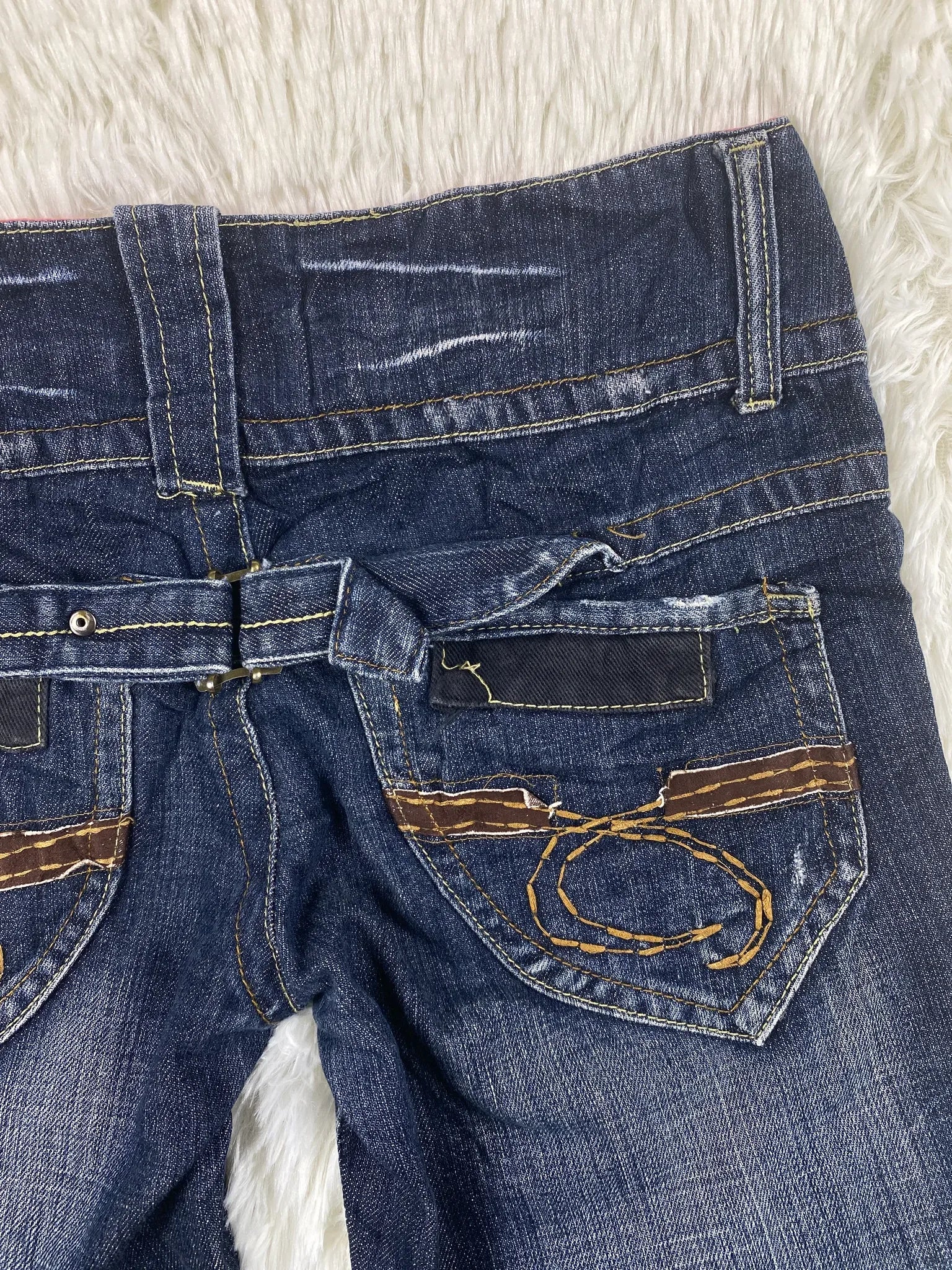 Press Vintage Jeans Größe S – Detailansicht 5
