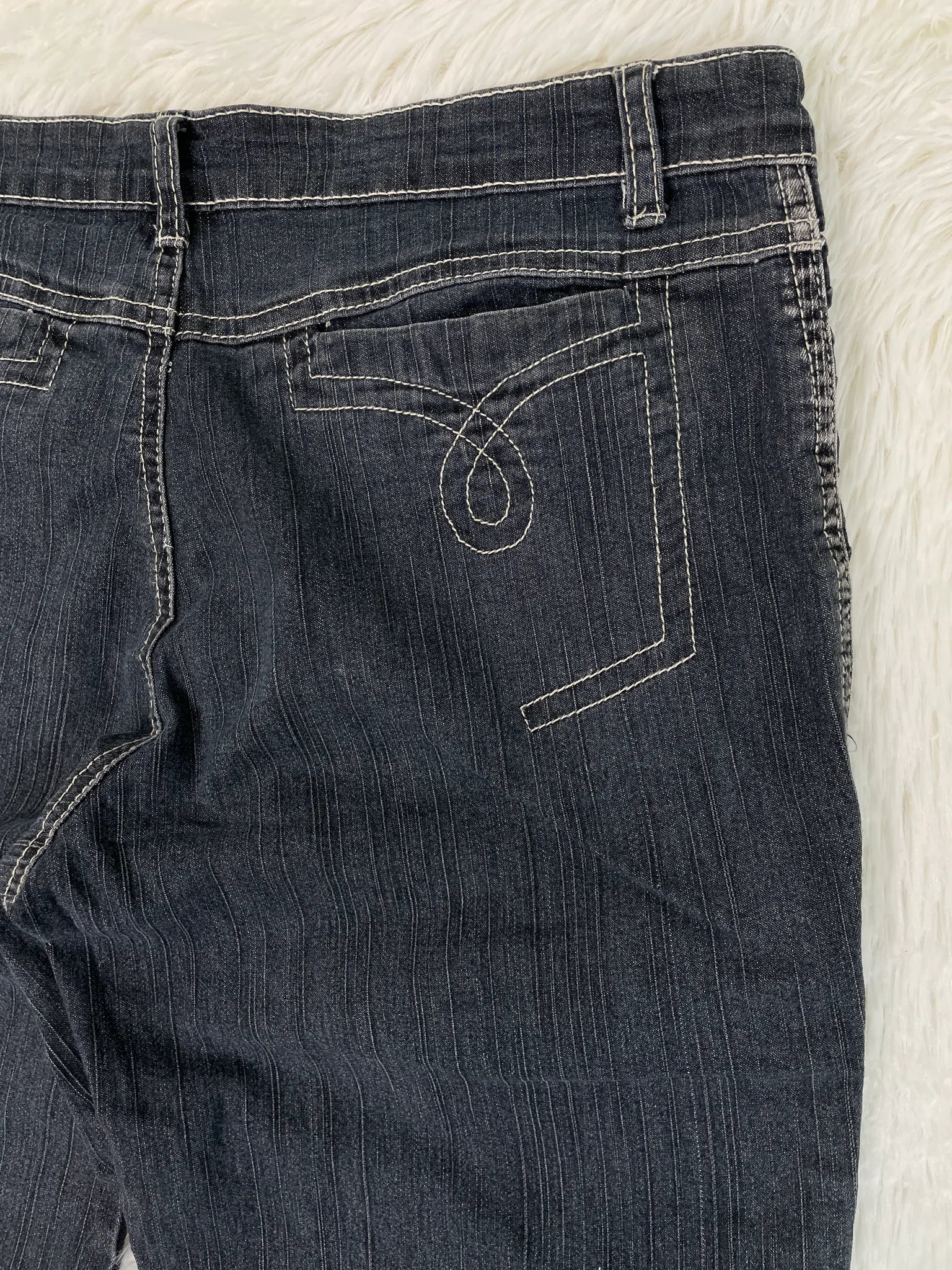 stitch Vintage Jeans Größe S – Detailansicht 5