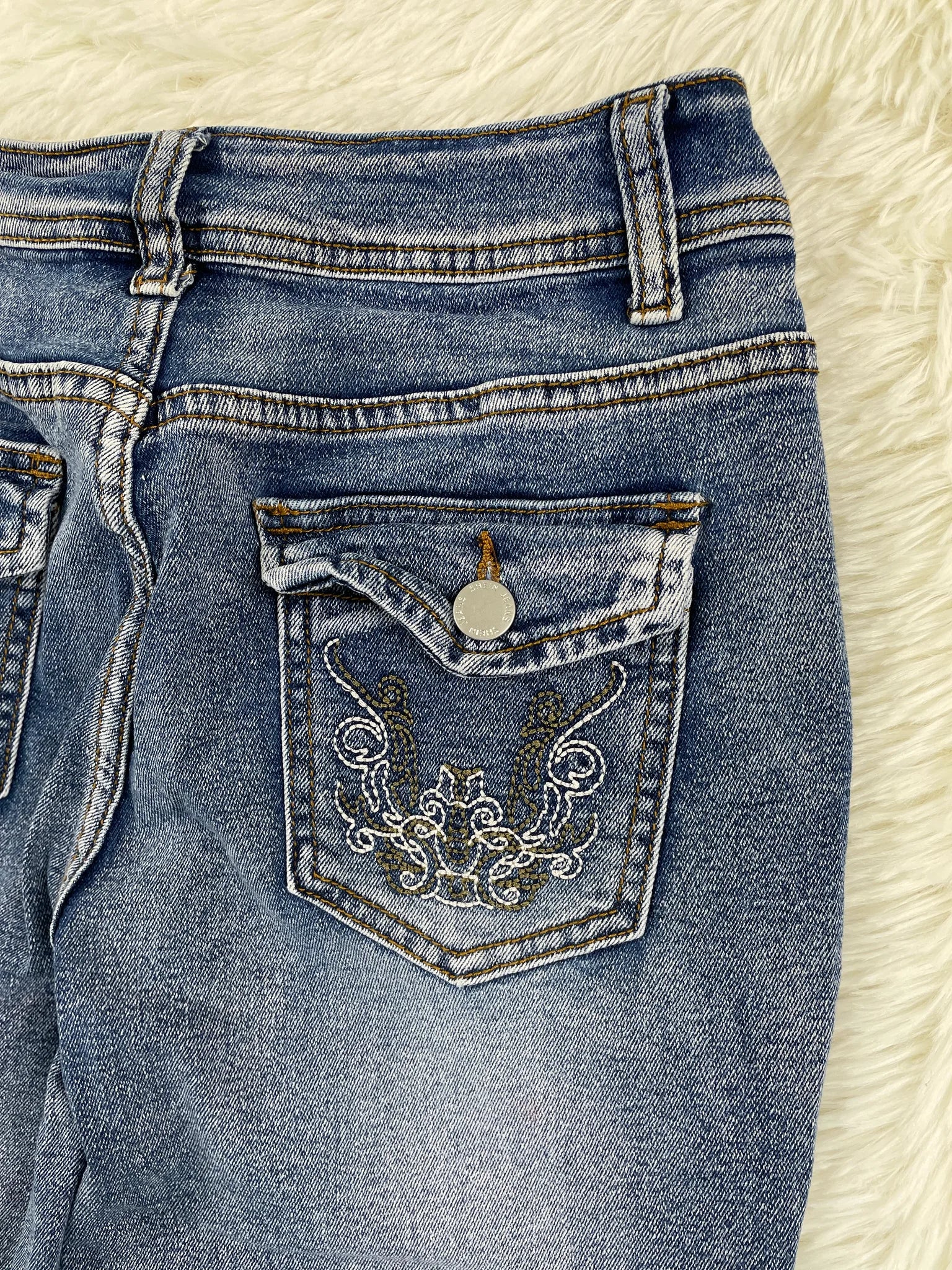 stitch Vintage Jeans Größe XXXS – Detailansicht 5
