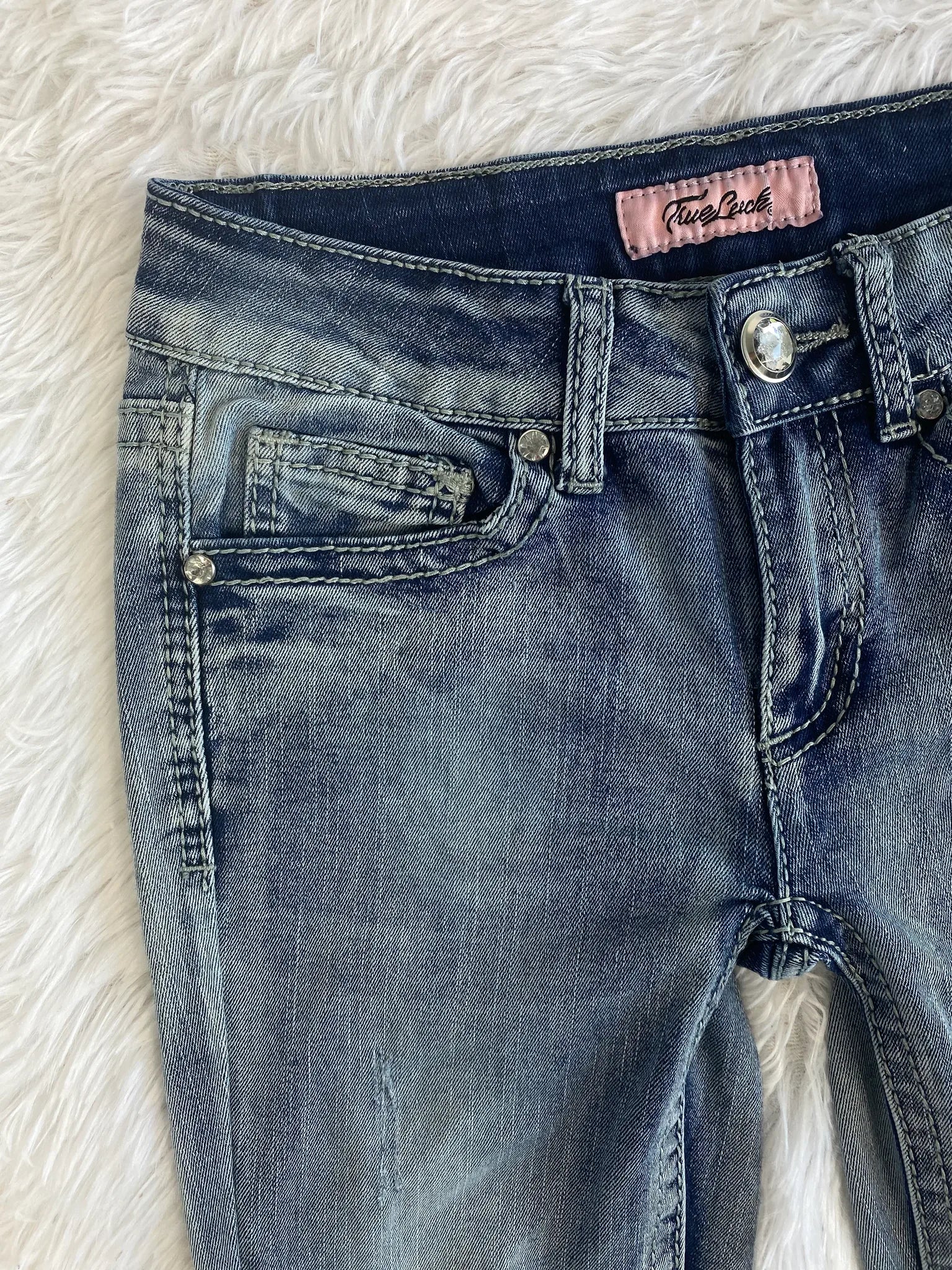 Trueluck Vintage Jeans Größe XXXS – Detailansicht 3