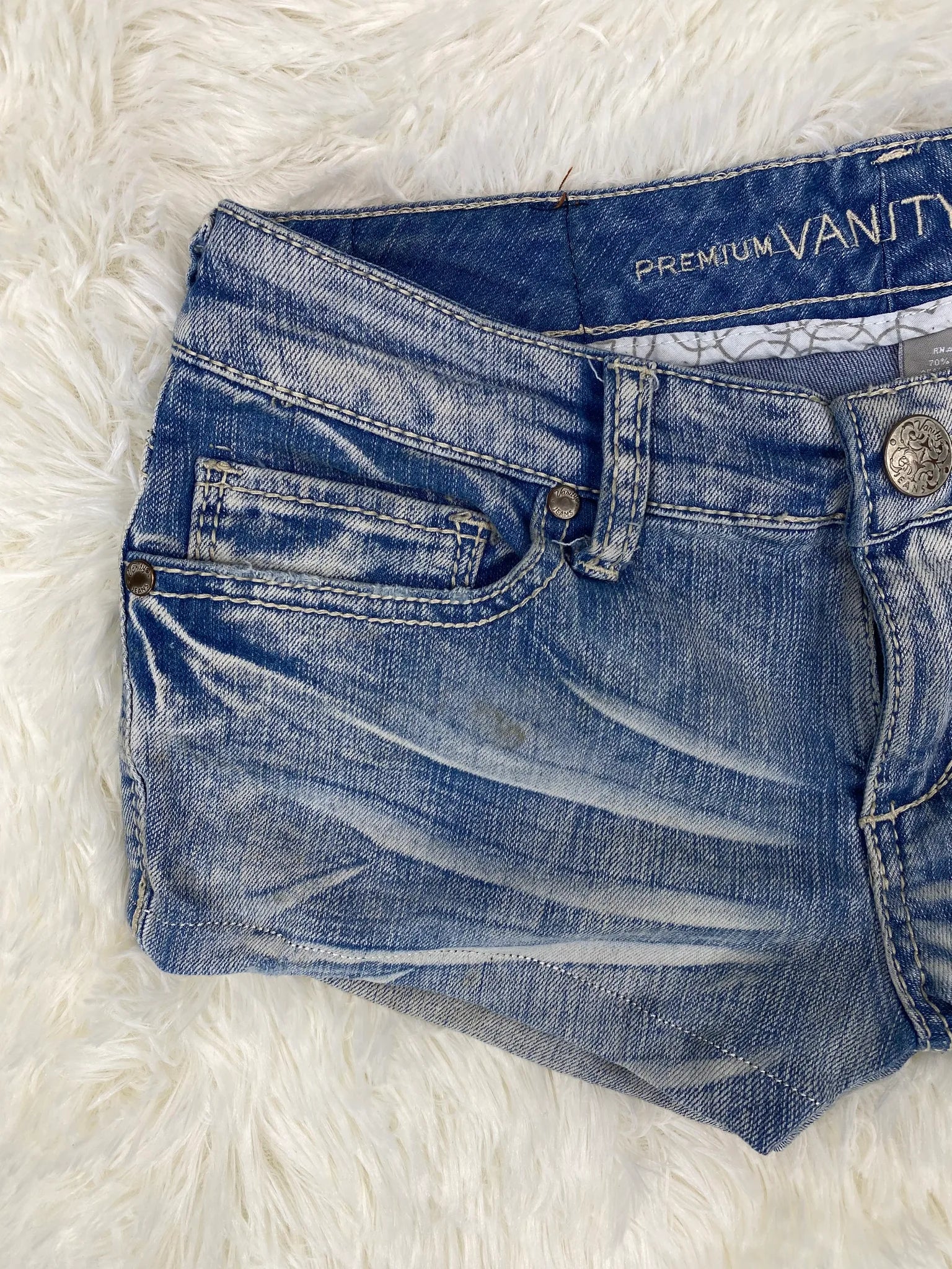 Vanity Vintage Jeans Größe S – Detailansicht 5