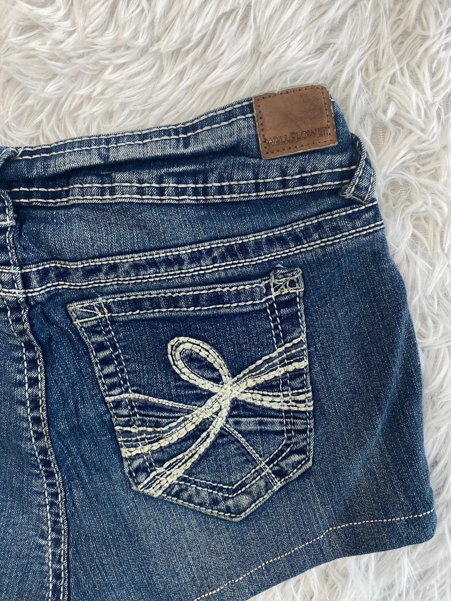 Wallflower Vintage Jeans Größe XS – Detailansicht 5